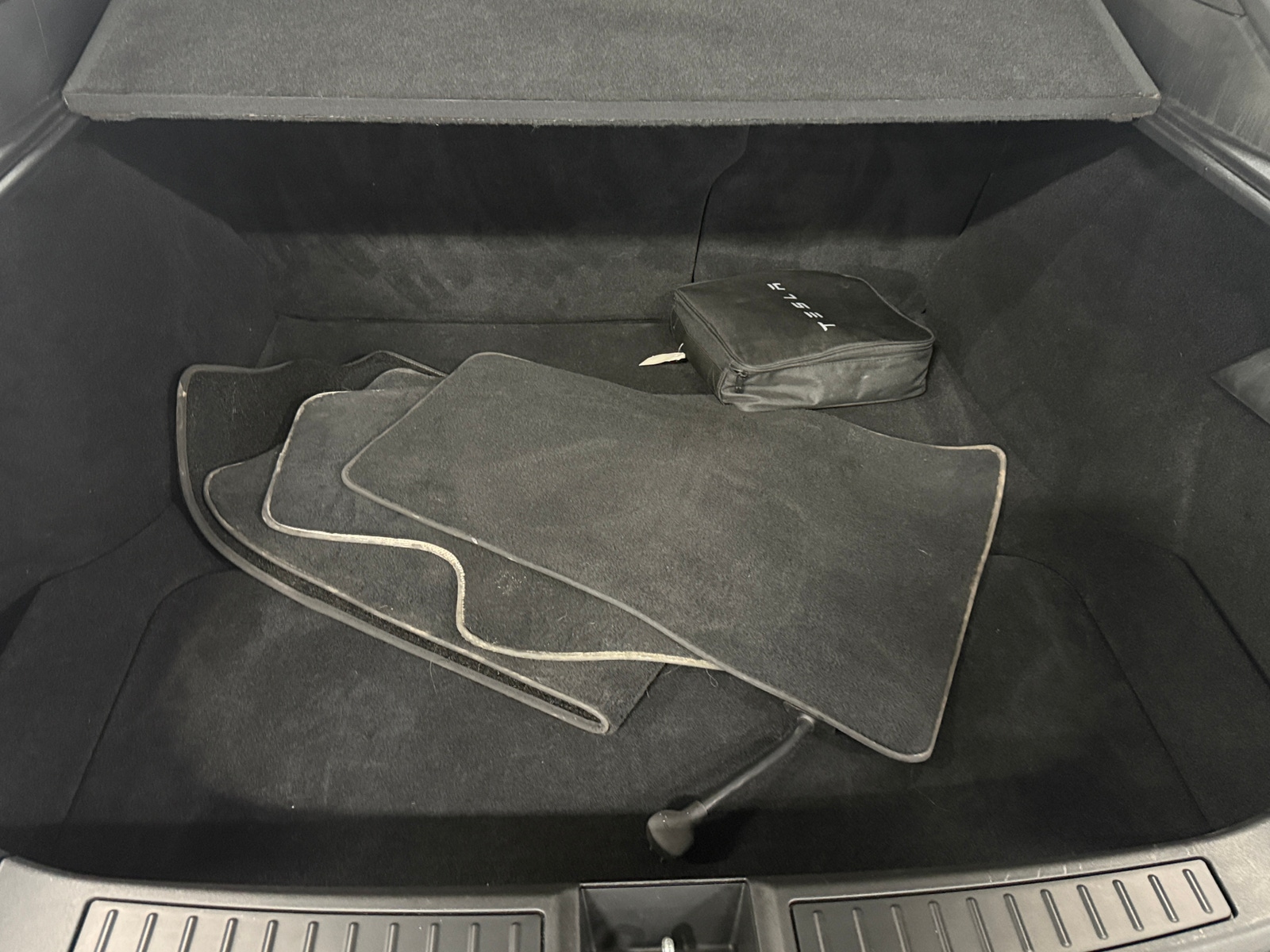 Thumbnail: 2018 Tesla Model S - 6