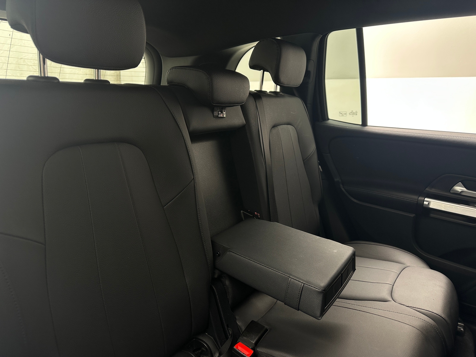 Thumbnail: 2025 Mercedes-Benz GLB - 5