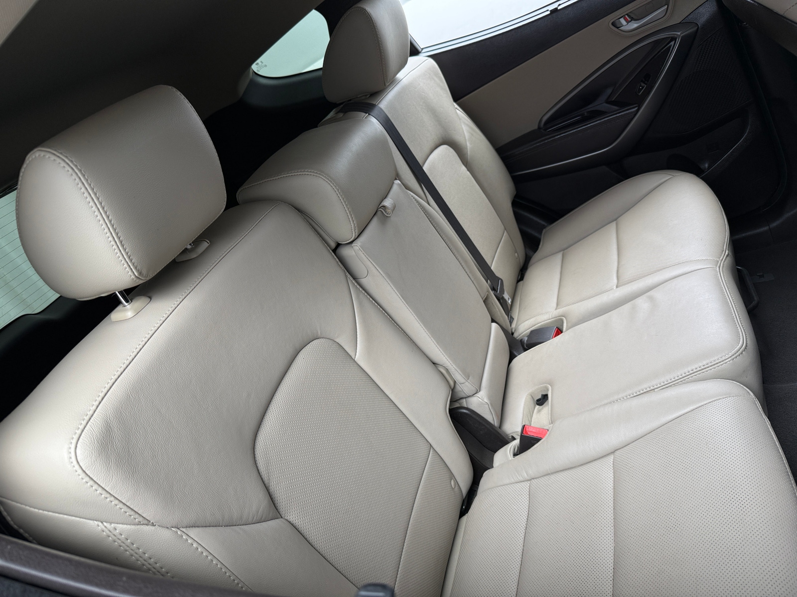 Thumbnail: 2017 Hyundai Santa Fe - 6