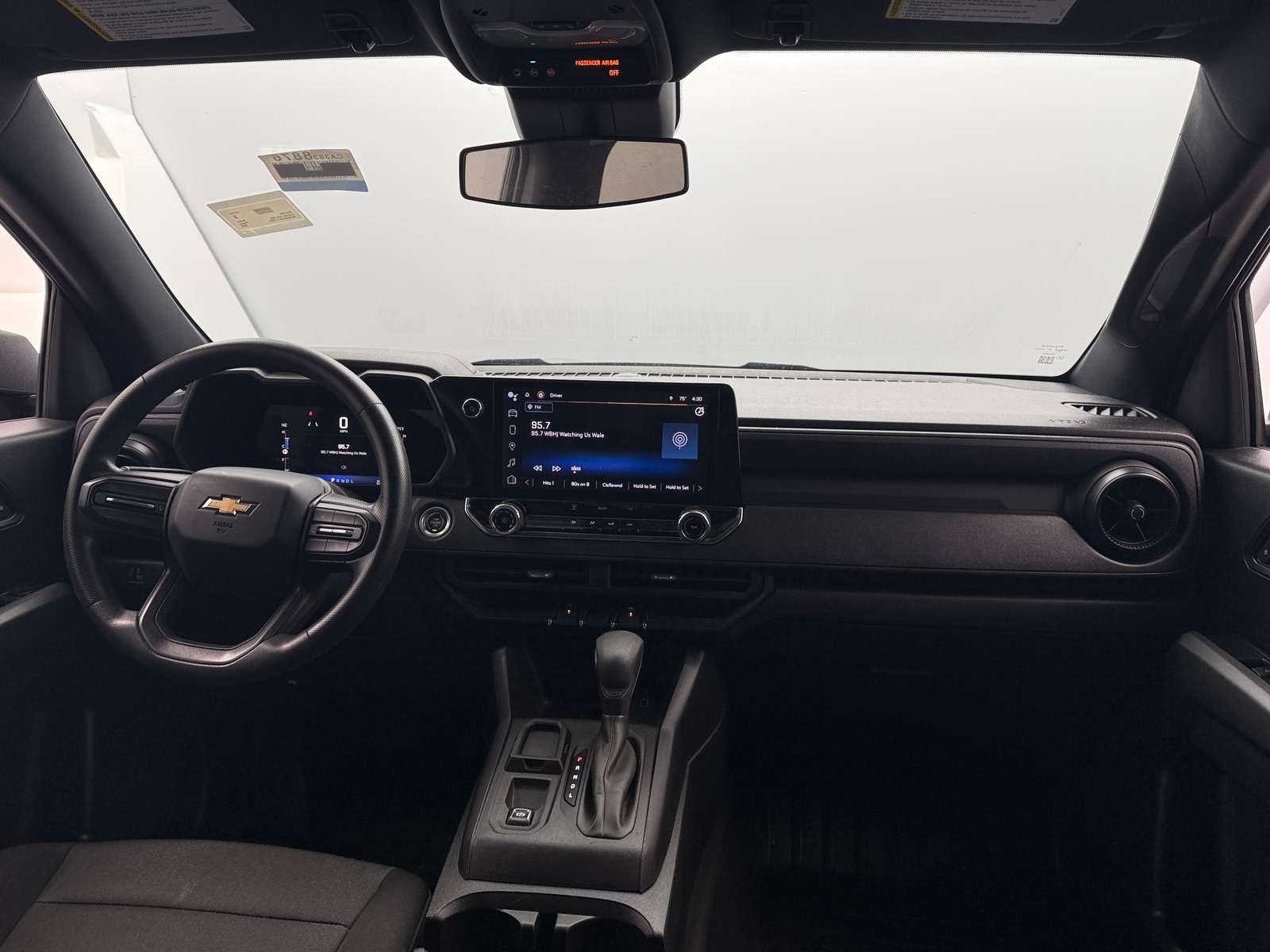 Thumbnail: 2023 Chevrolet Colorado - 3