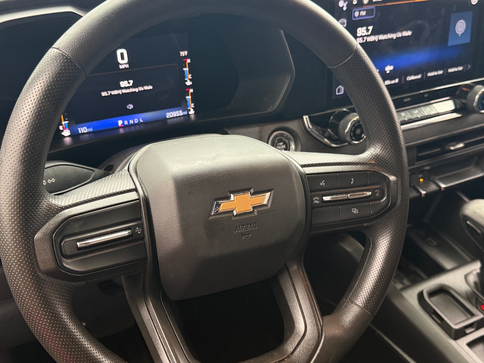 Thumbnail: 2023 Chevrolet Colorado - 5