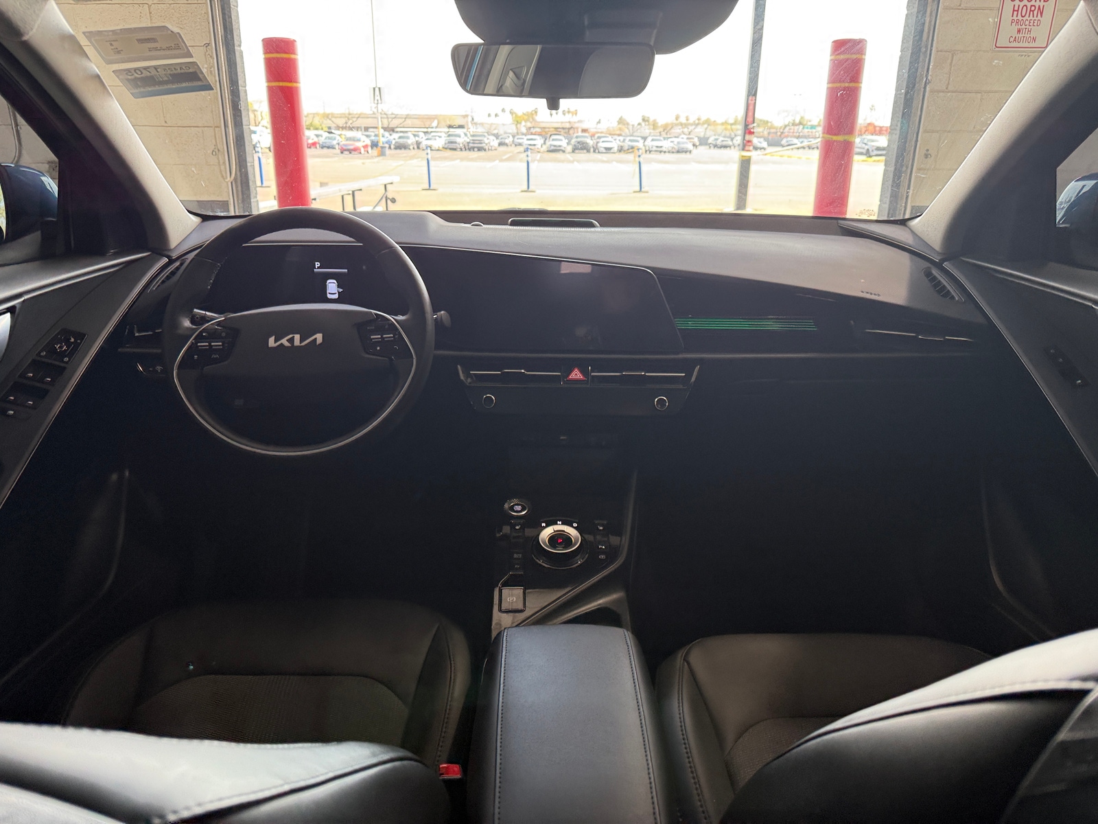 Thumbnail: 2023 Kia Niro - 3
