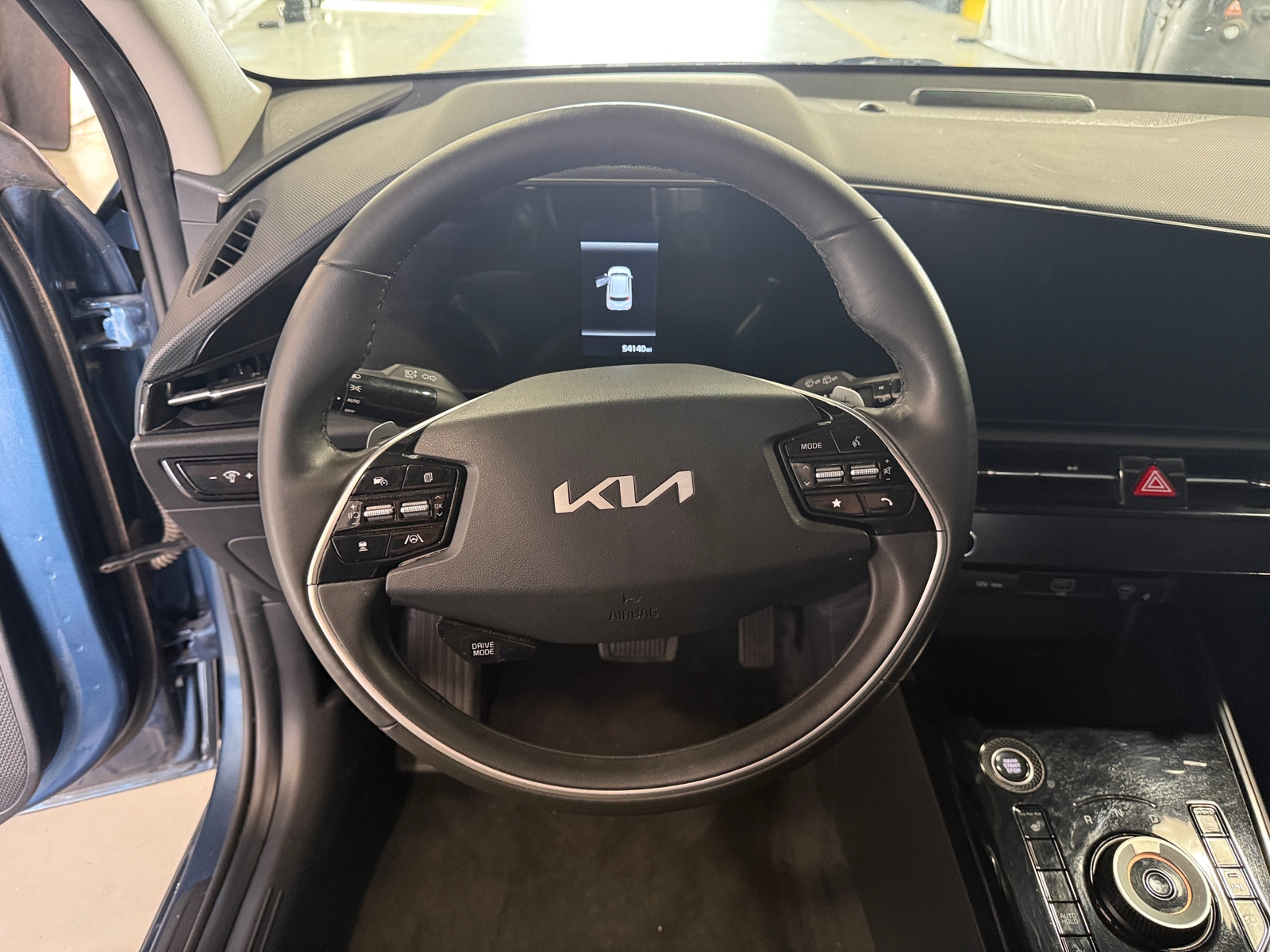 Thumbnail: 2023 Kia Niro - 5