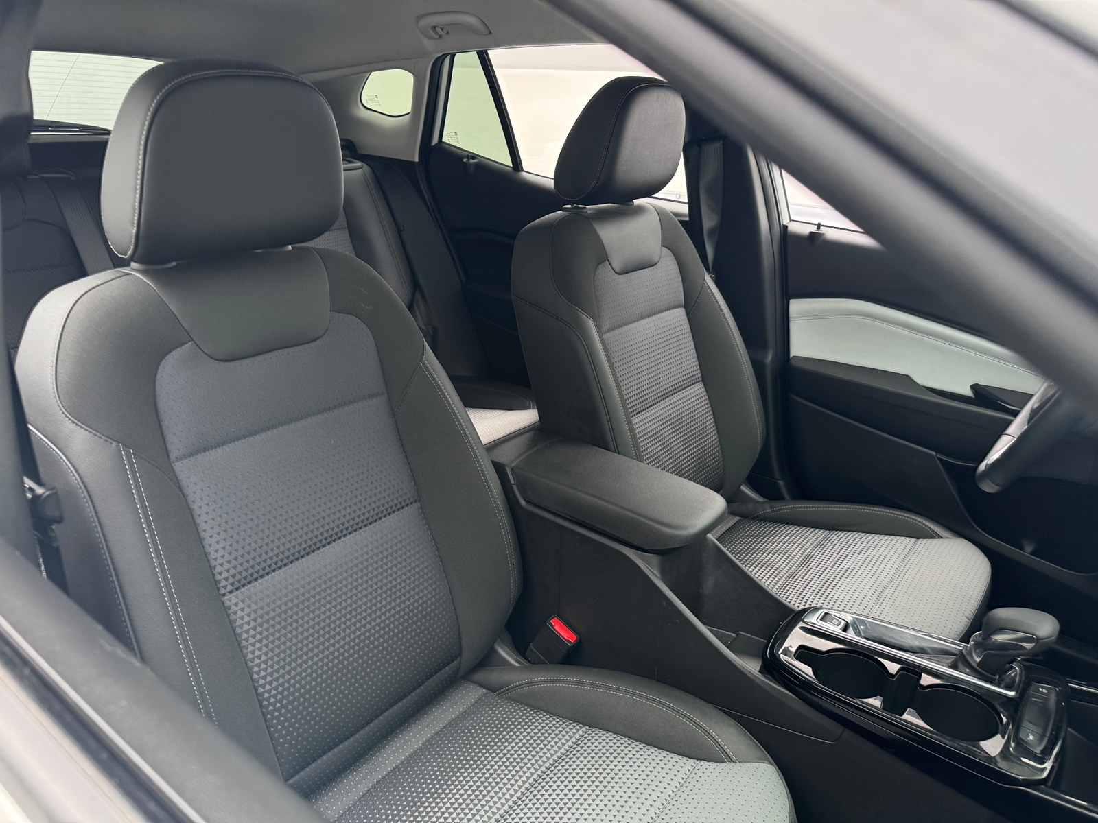 Thumbnail: 2024 Chevrolet Trax - 2