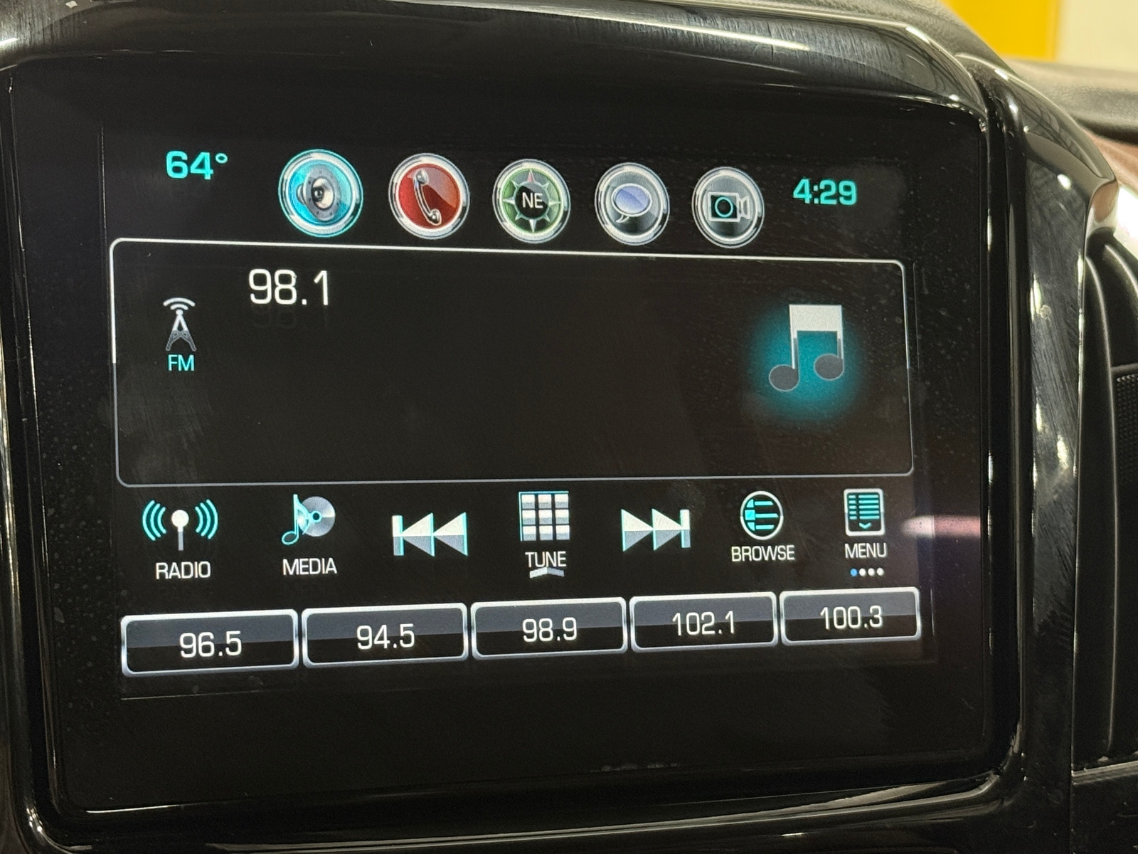 Thumbnail: 2018 Chevrolet Traverse - 3