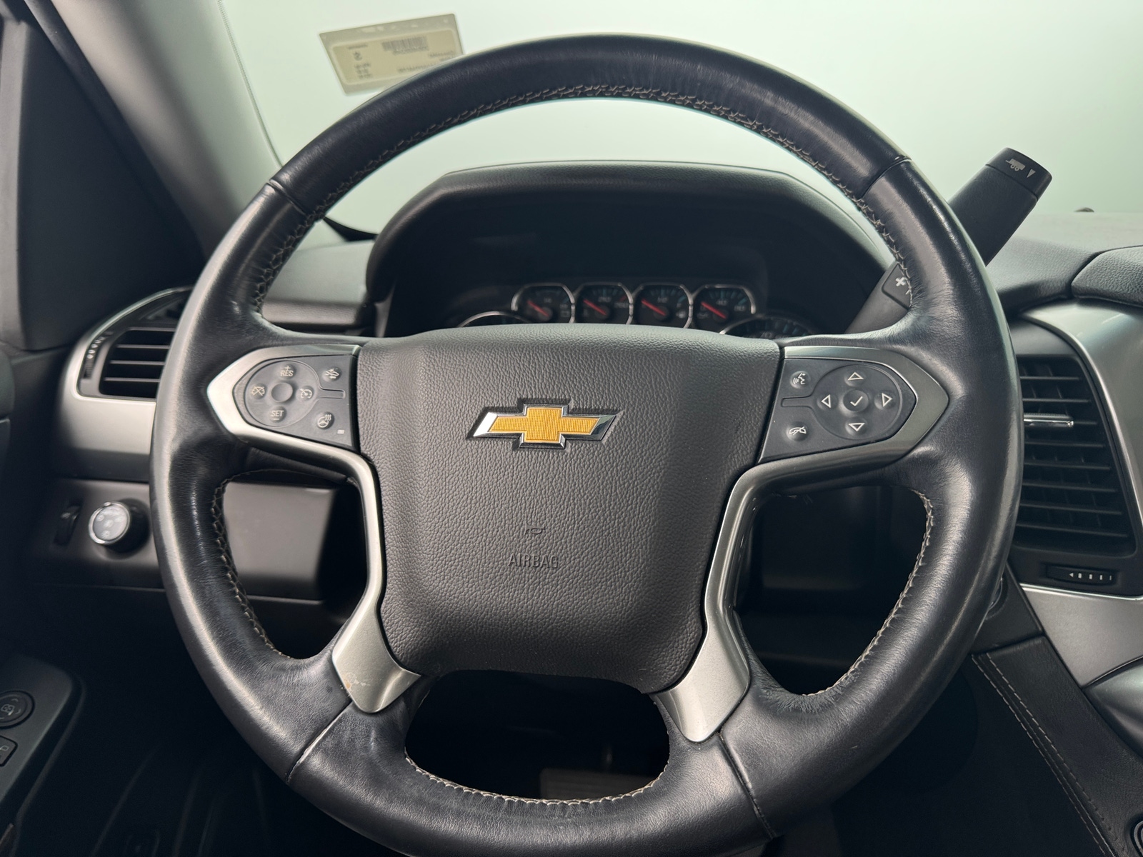 Thumbnail: 2019 Chevrolet Tahoe - 4