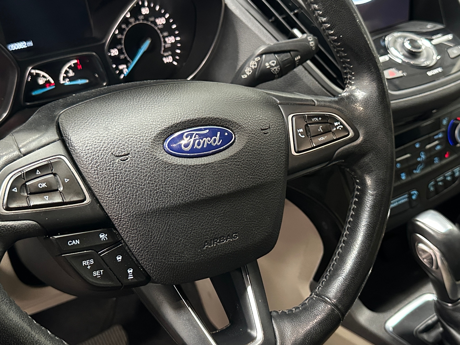 Thumbnail: 2019 Ford Escape - 4