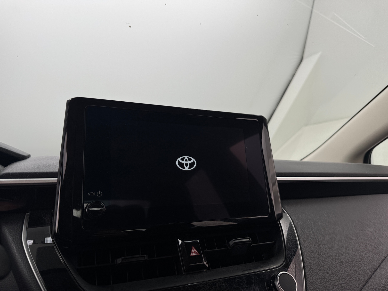 Thumbnail: 2025 Toyota Corolla - 4