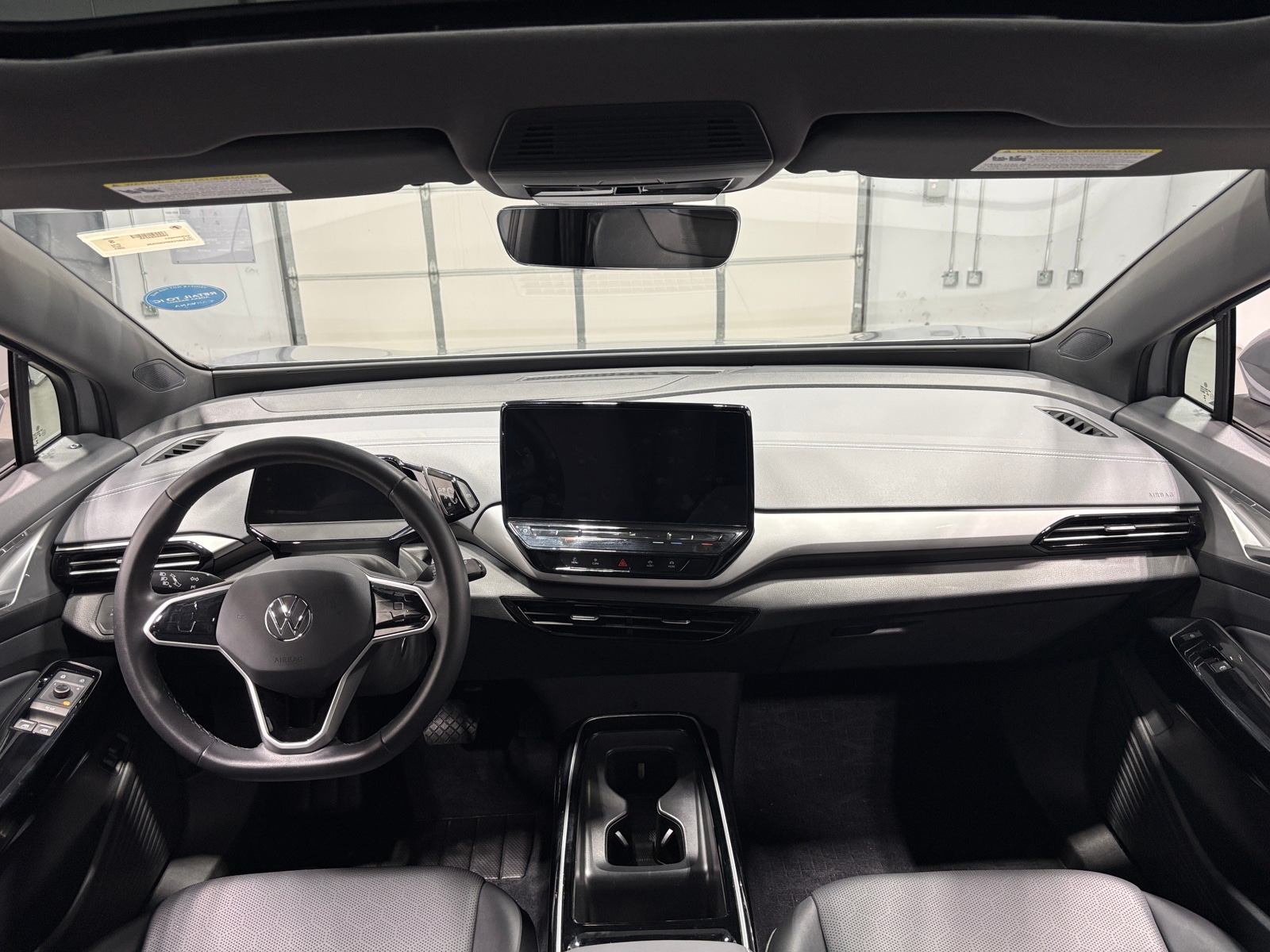 Thumbnail: 2023 Volkswagen ID.4 - 2