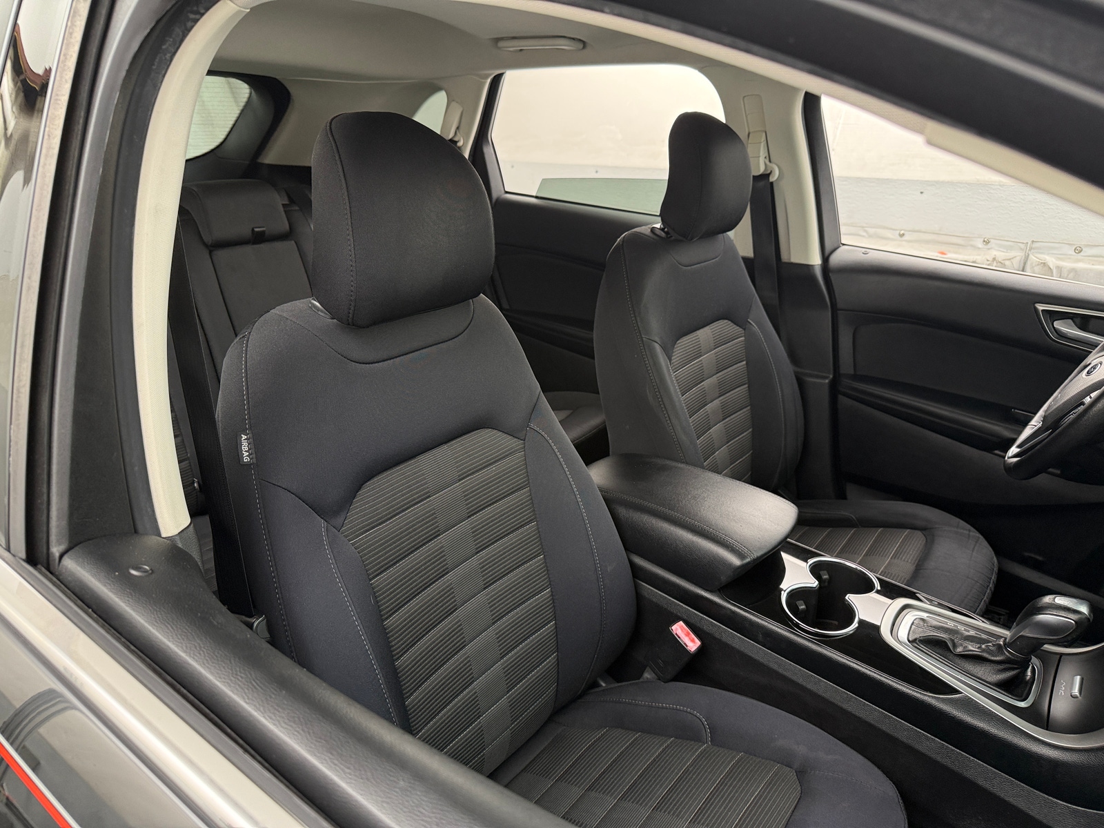 Thumbnail: 2016 Ford Edge - 2