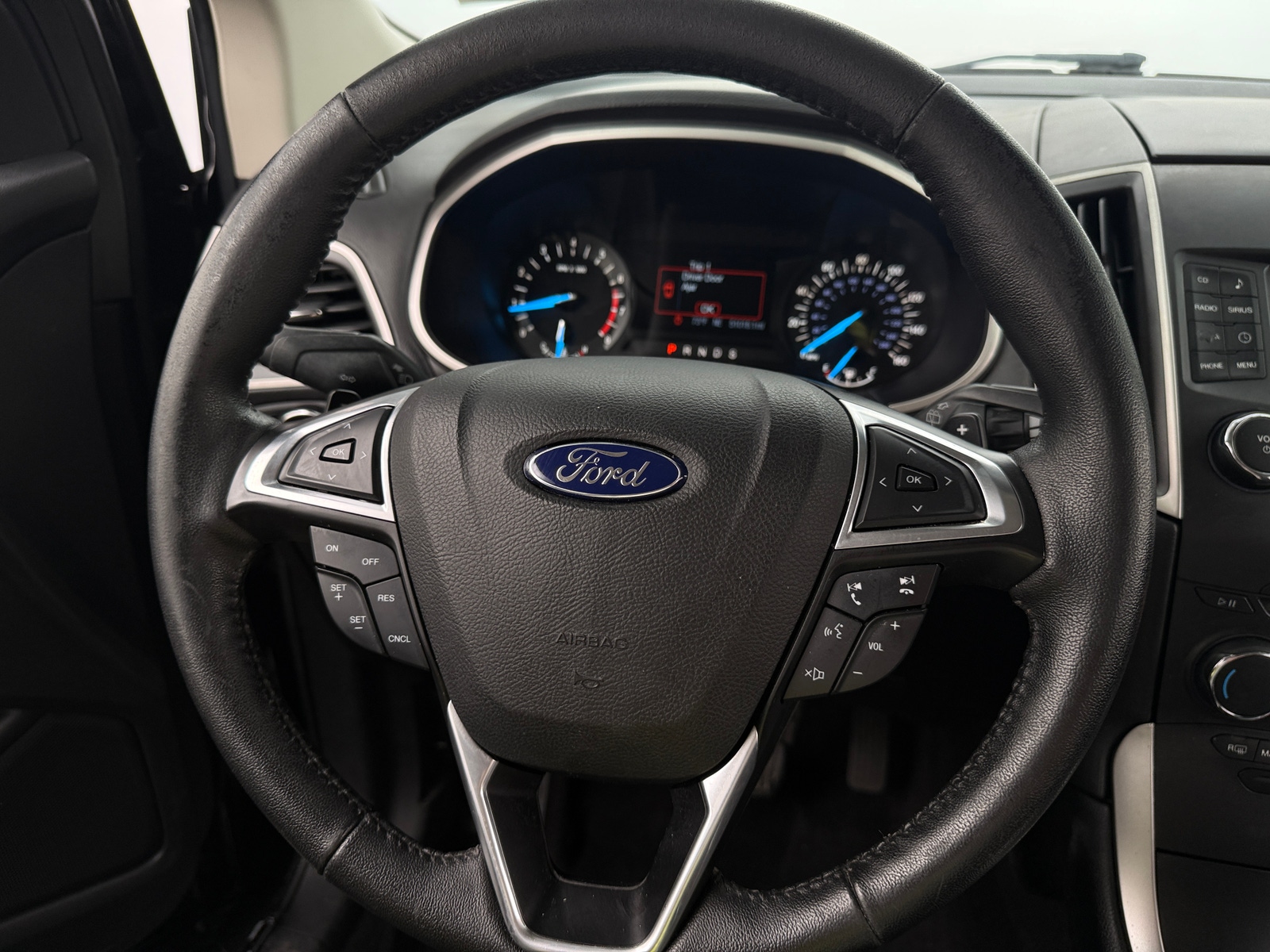 Thumbnail: 2016 Ford Edge - 5