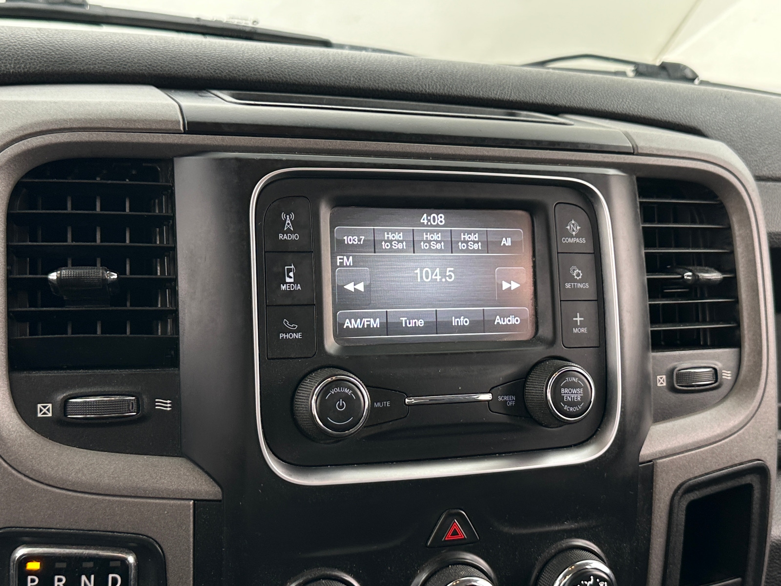 Thumbnail: 2021 RAM 1500 Classic - 4