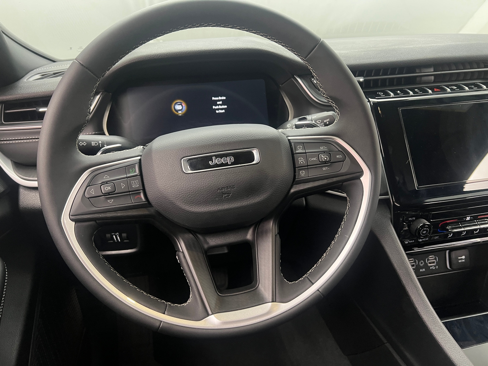 Thumbnail: 2025 Jeep Grand Cherokee - 5