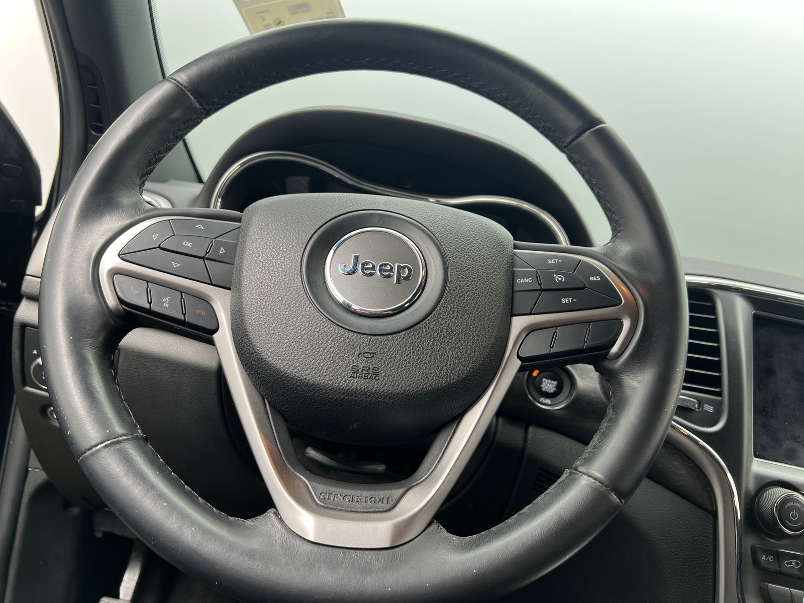 Thumbnail: 2018 Jeep Grand Cherokee - 5