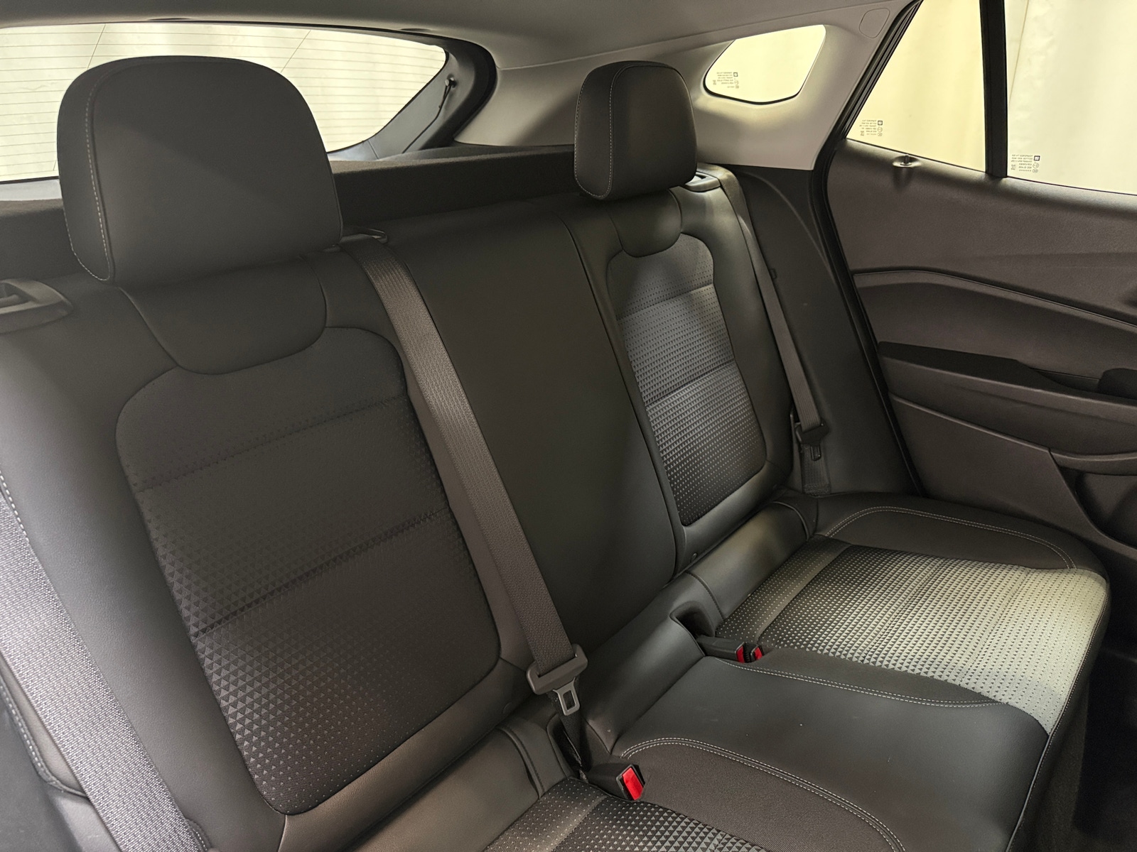 Thumbnail: 2025 Chevrolet Trax - 6