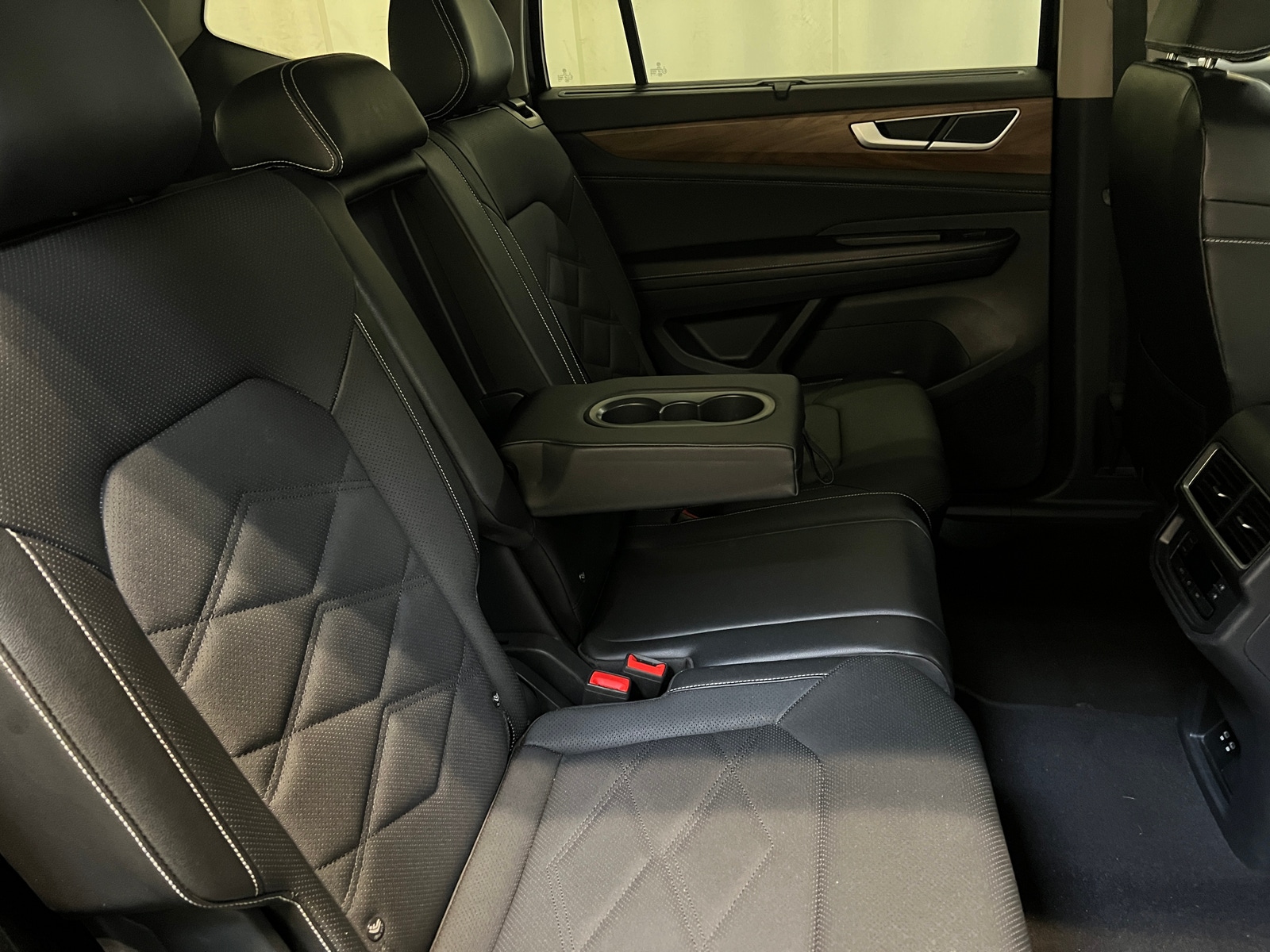 Thumbnail: 2025 Volkswagen Atlas - 5