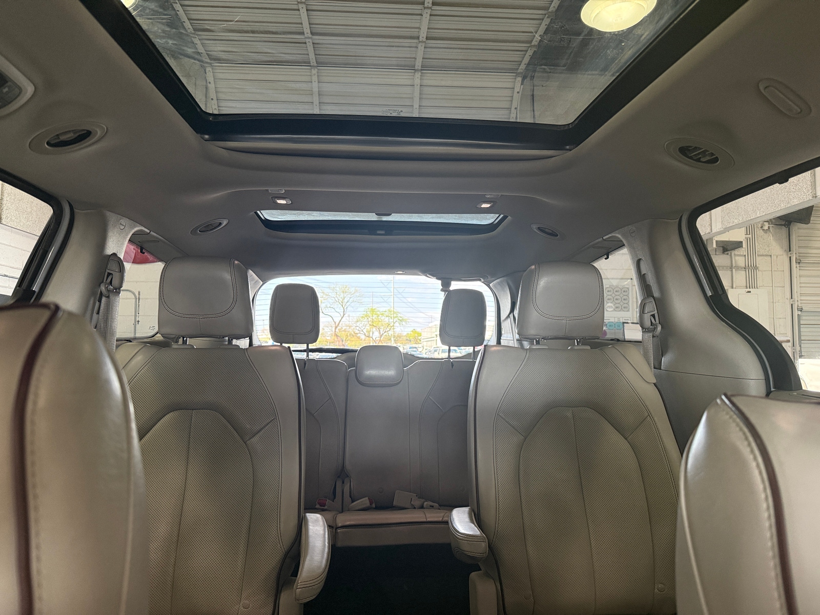 Thumbnail: 2020 Chrysler Pacifica - 5