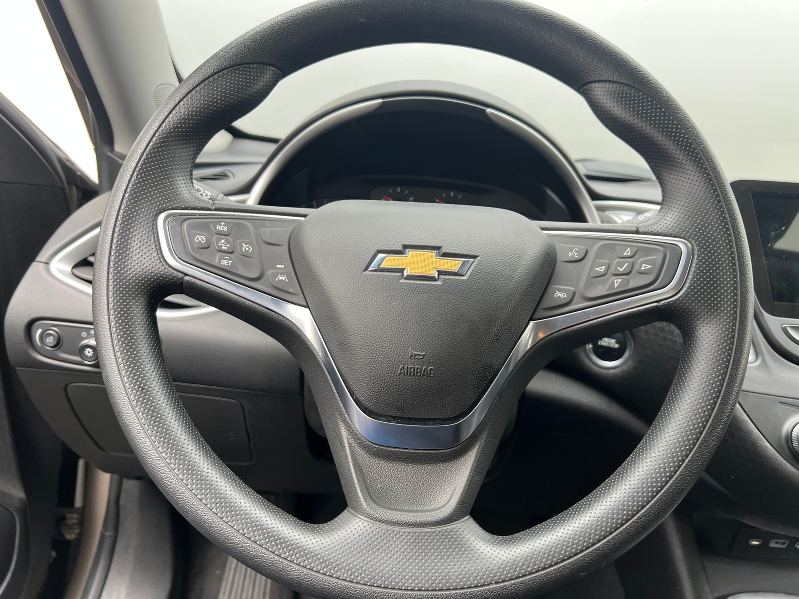 Thumbnail: 2024 Chevrolet Malibu - 5