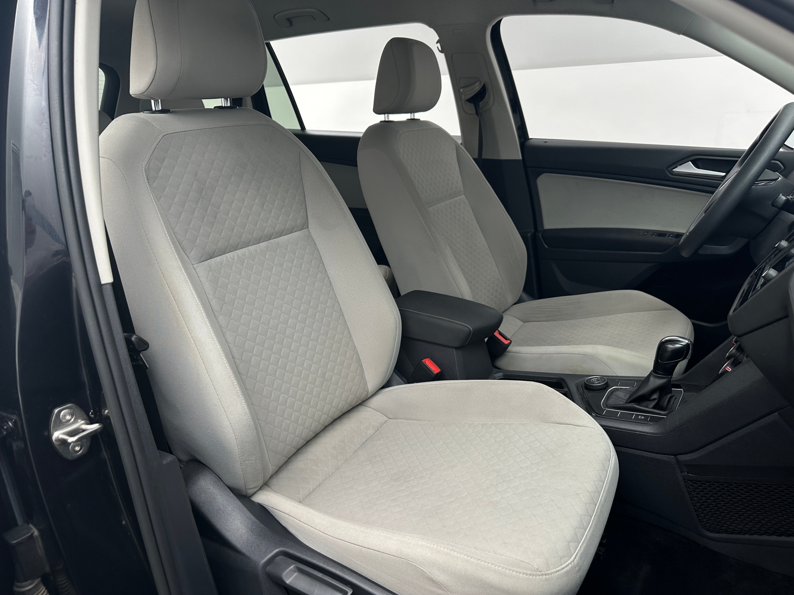 Thumbnail: 2021 Volkswagen Tiguan - 2