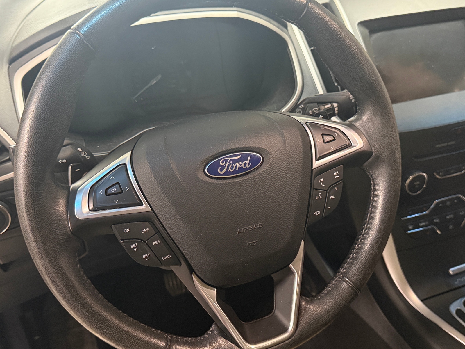 Thumbnail: 2017 Ford Edge - 5