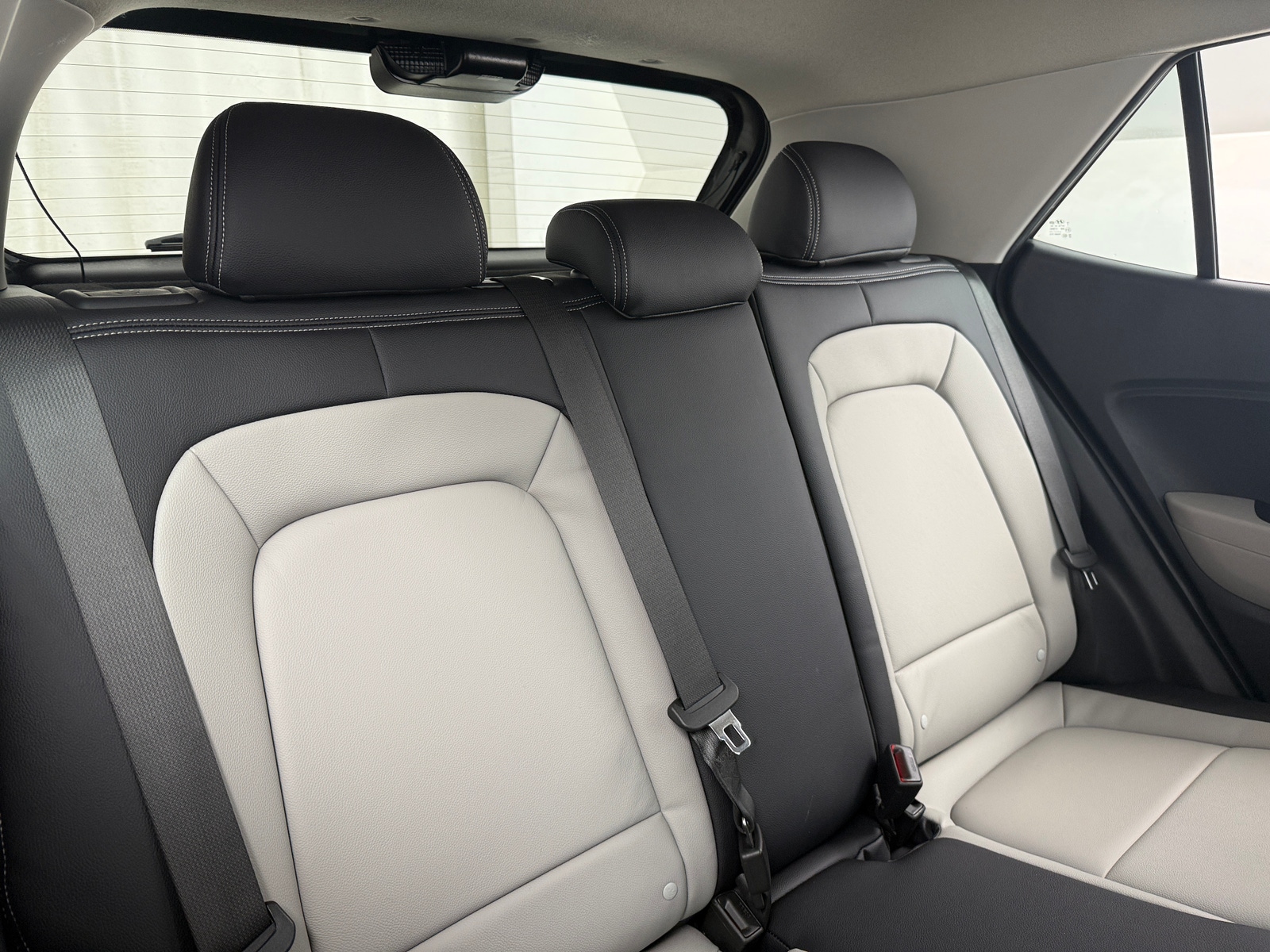 Thumbnail: 2024 Hyundai Venue - 6