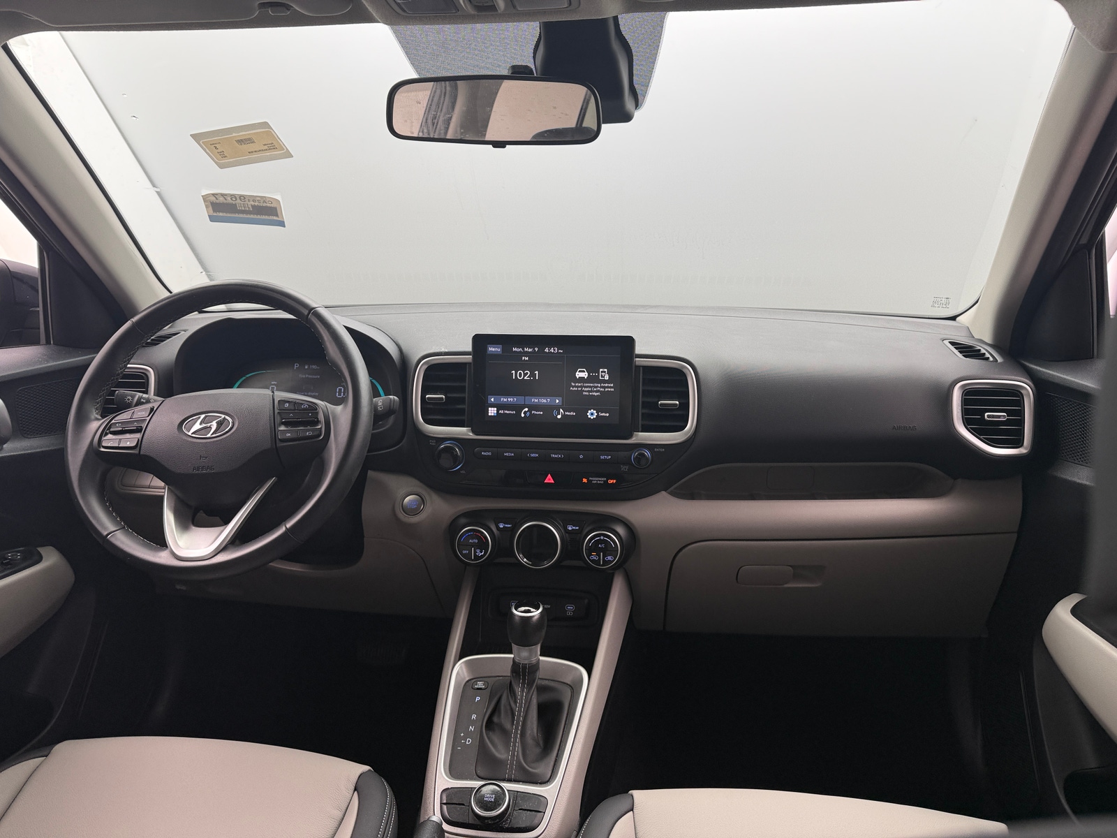 Thumbnail: 2024 Hyundai Venue - 3