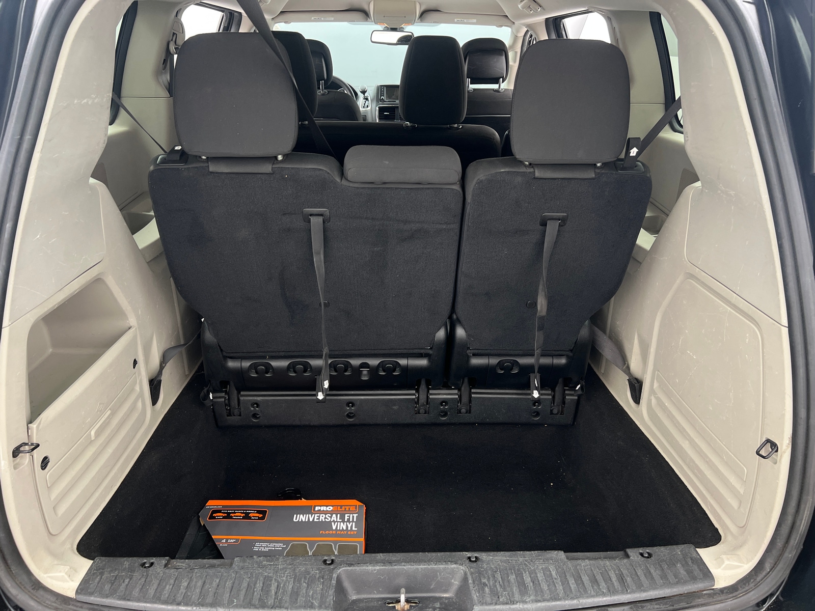 Thumbnail: 2018 Dodge Grand Caravan - 7