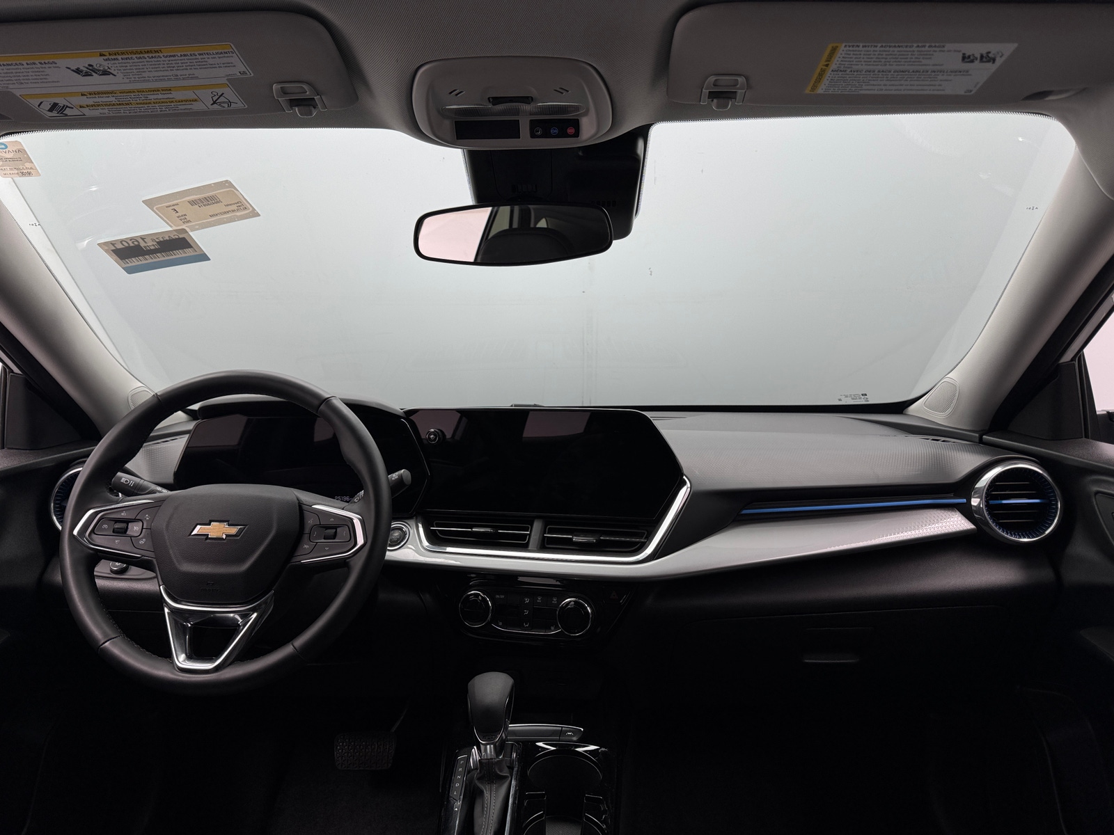 Thumbnail: 2025 Chevrolet Trax - 3