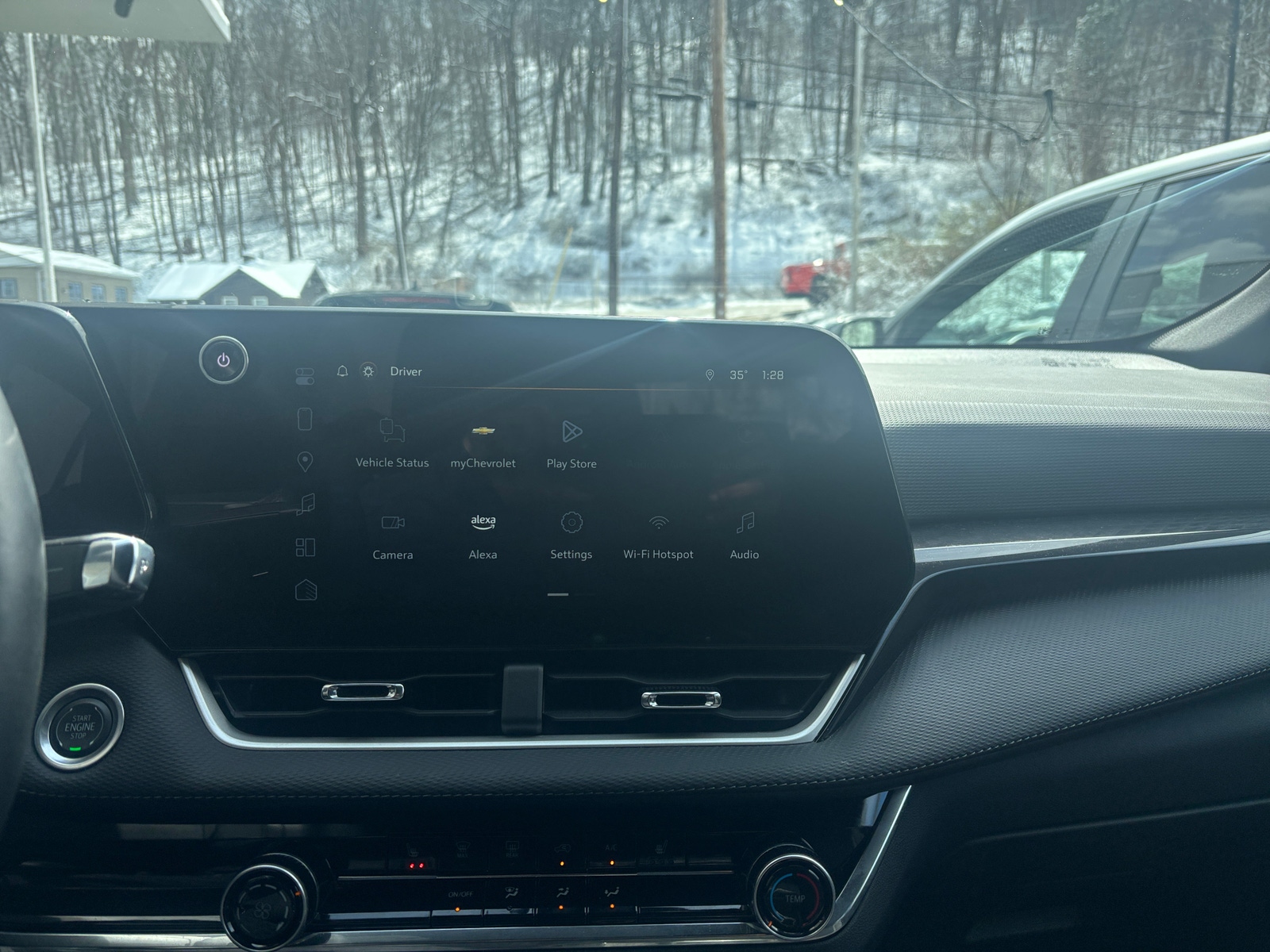 Thumbnail: 2025 Chevrolet Equinox - 4