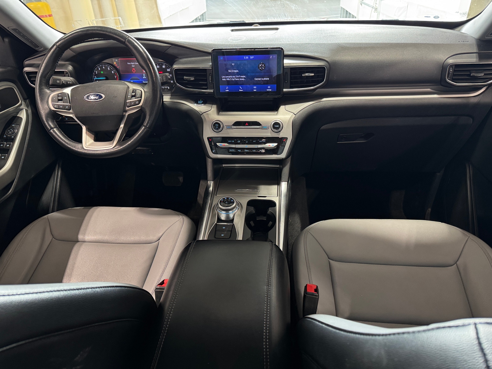 Thumbnail: 2021 Ford Explorer - 3