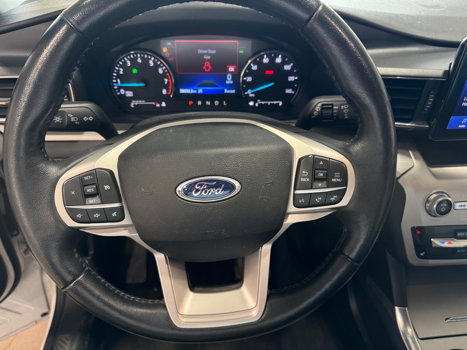 Thumbnail: 2021 Ford Explorer - 5