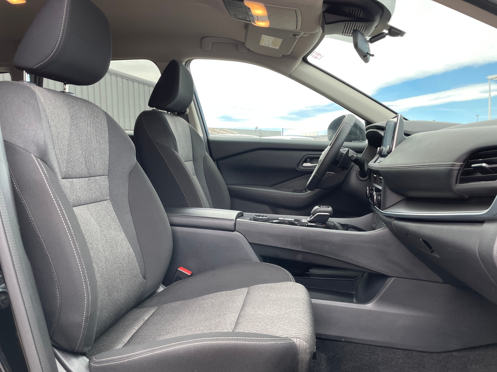 Thumbnail: 2025 Nissan Rogue - 2