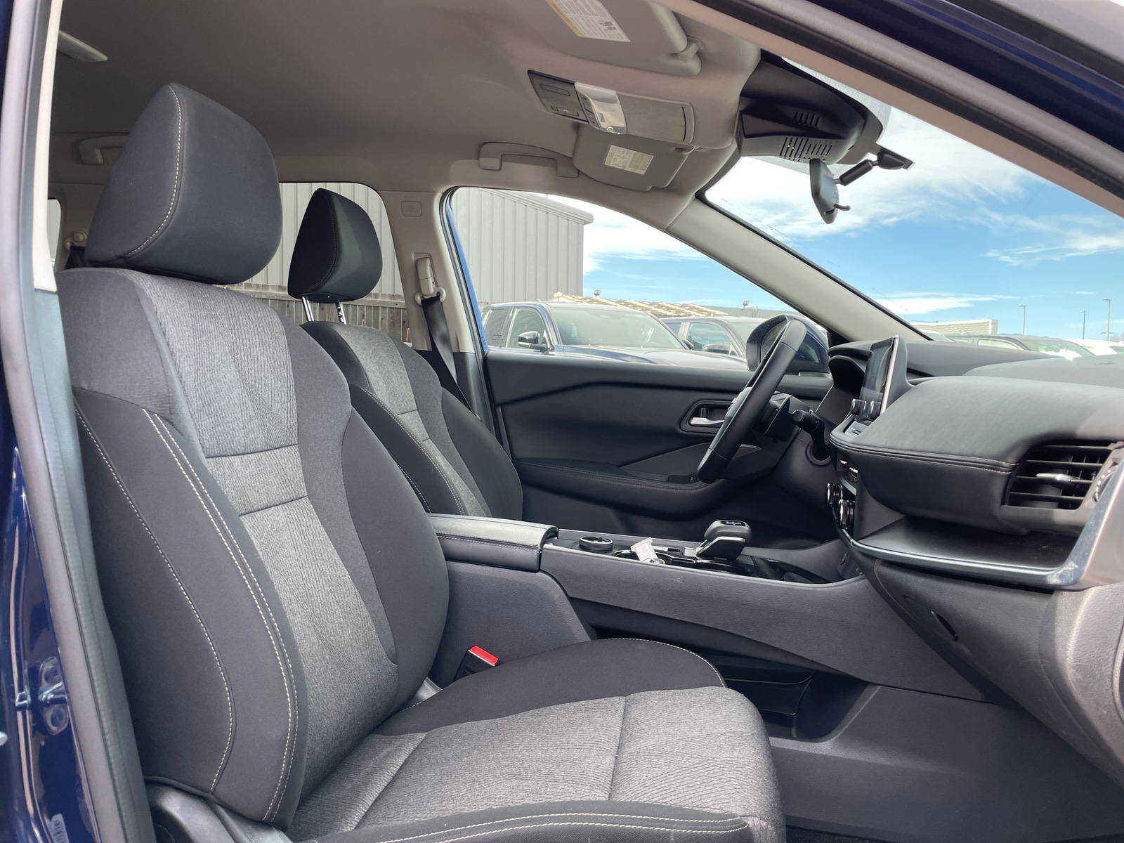 Thumbnail: 2025 Nissan Rogue - 2