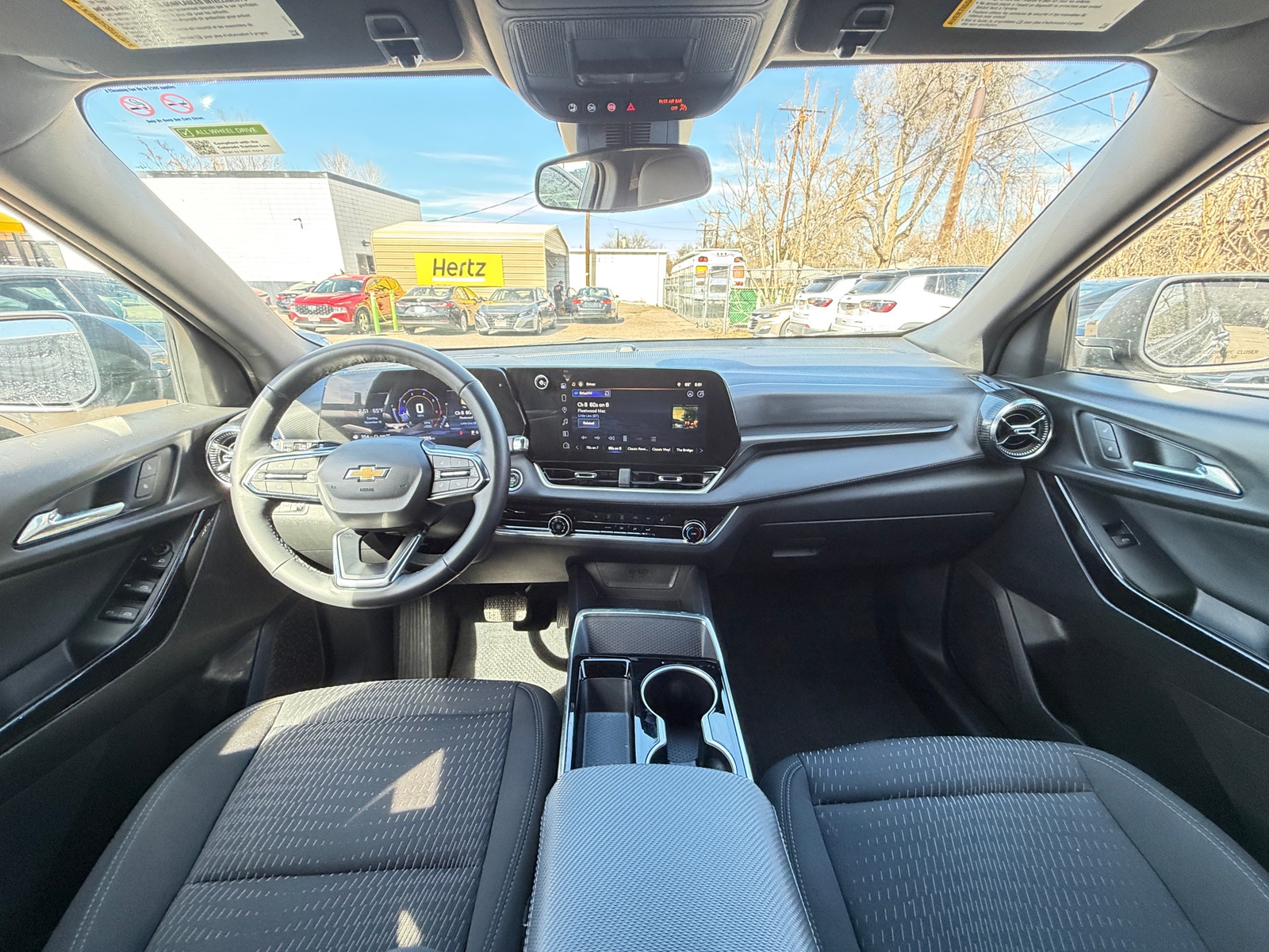 Thumbnail: 2025 Chevrolet Equinox - 3