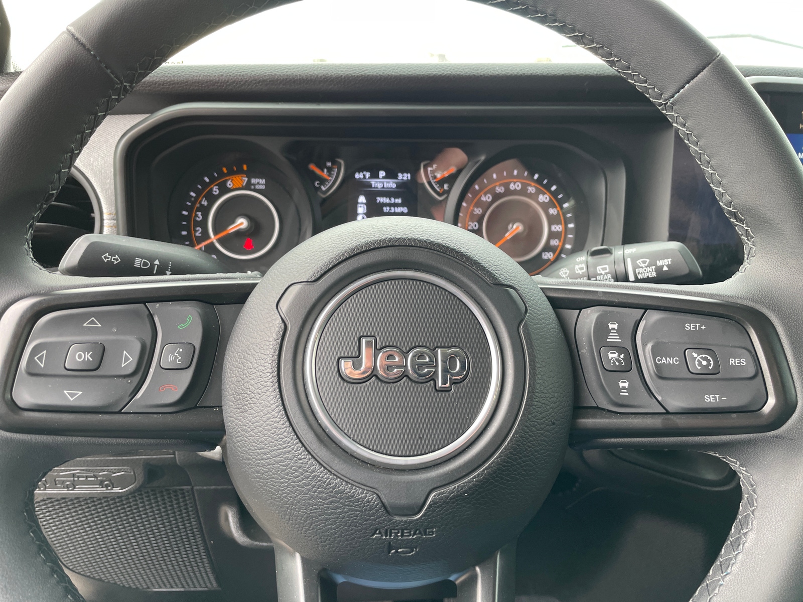 Thumbnail: 2025 Jeep Wrangler - 5