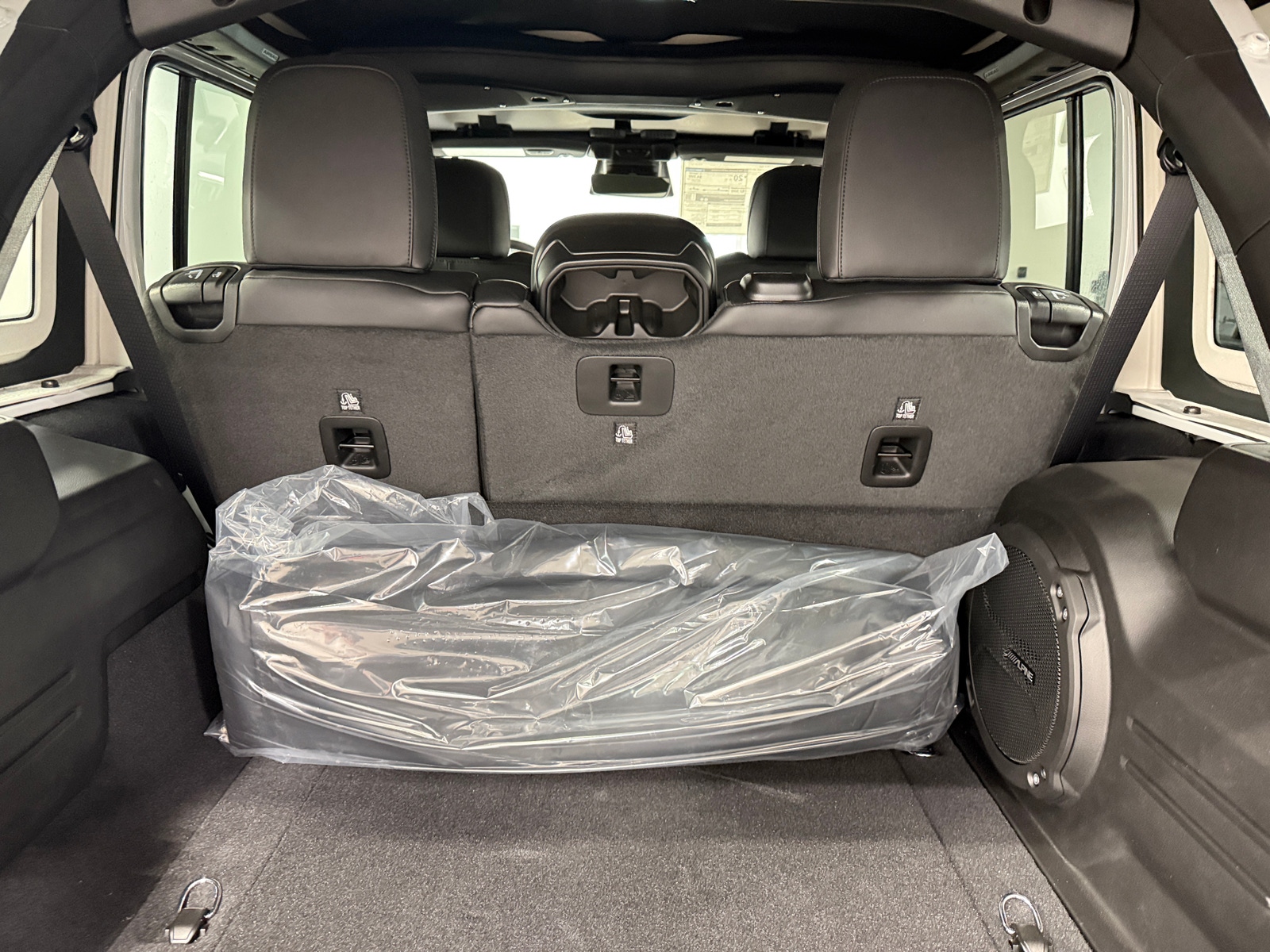 Thumbnail: 2026 Jeep Wrangler - 6