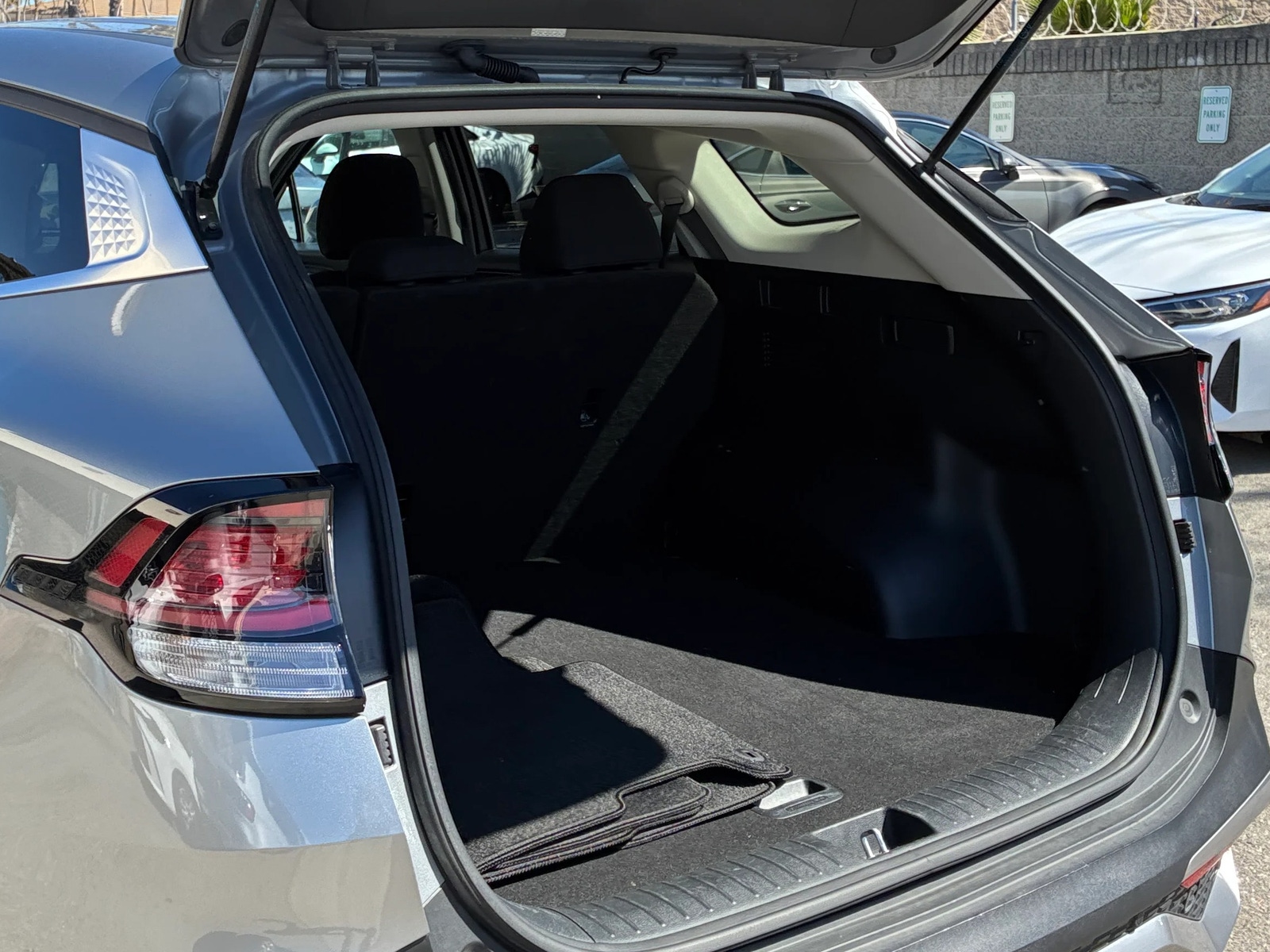 Thumbnail: 2025 Kia Sportage - 6