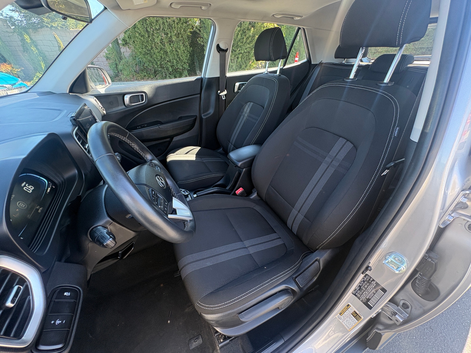 Thumbnail: 2025 Hyundai Venue - 2