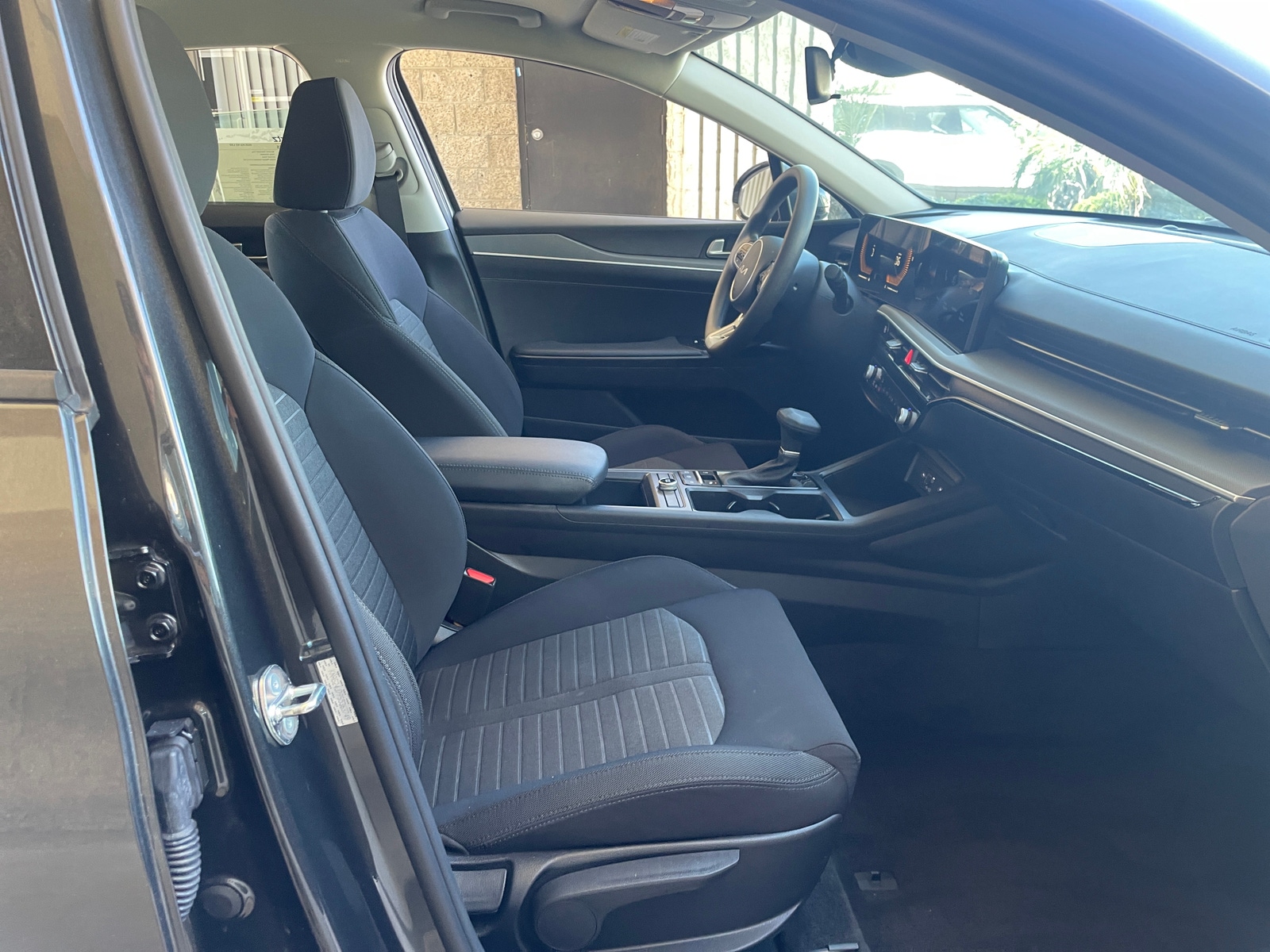 Thumbnail: 2025 Kia K5 - 2