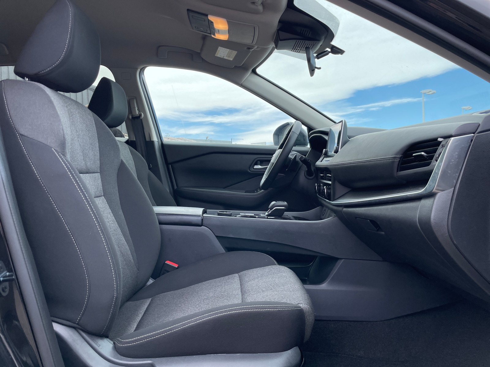 Thumbnail: 2025 Nissan Rogue - 2