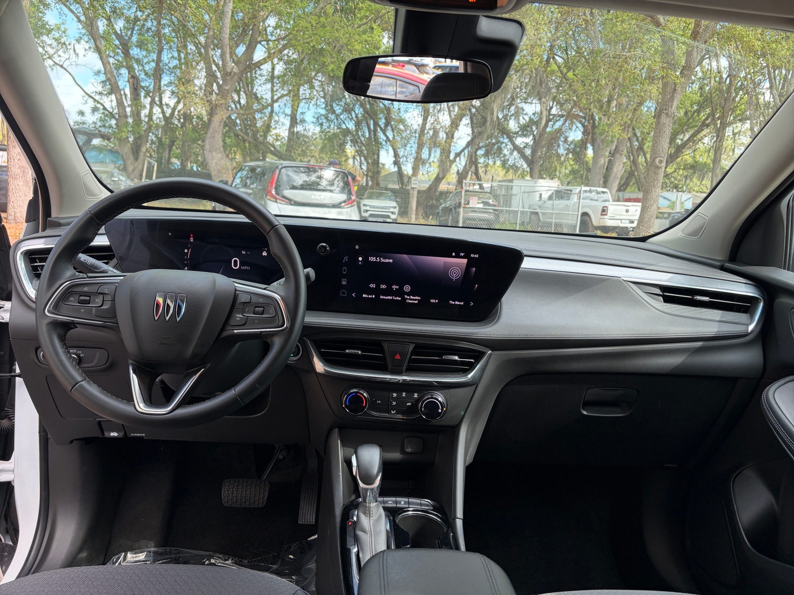 Thumbnail: 2025 Buick Encore GX - 3