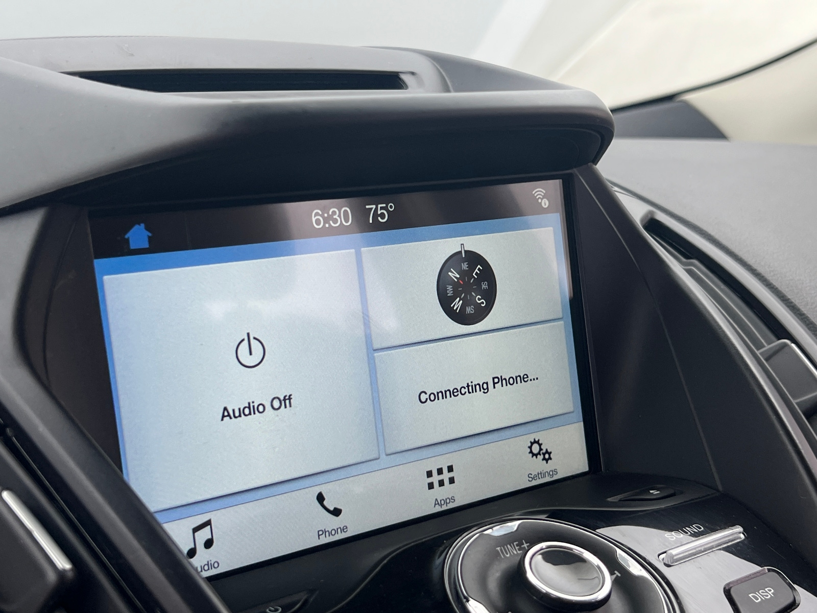 Thumbnail: 2017 Ford Escape - 3