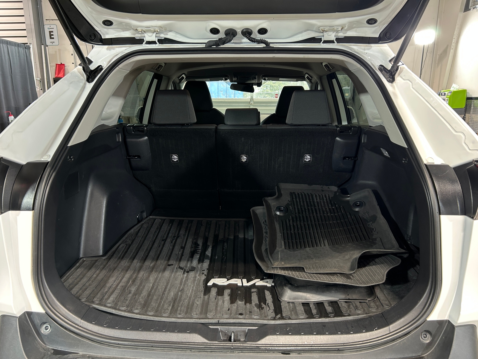 Thumbnail: 2021 Toyota RAV4 - 7