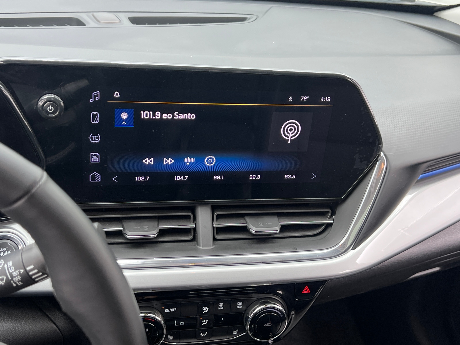 Thumbnail: 2025 Chevrolet Trax - 4