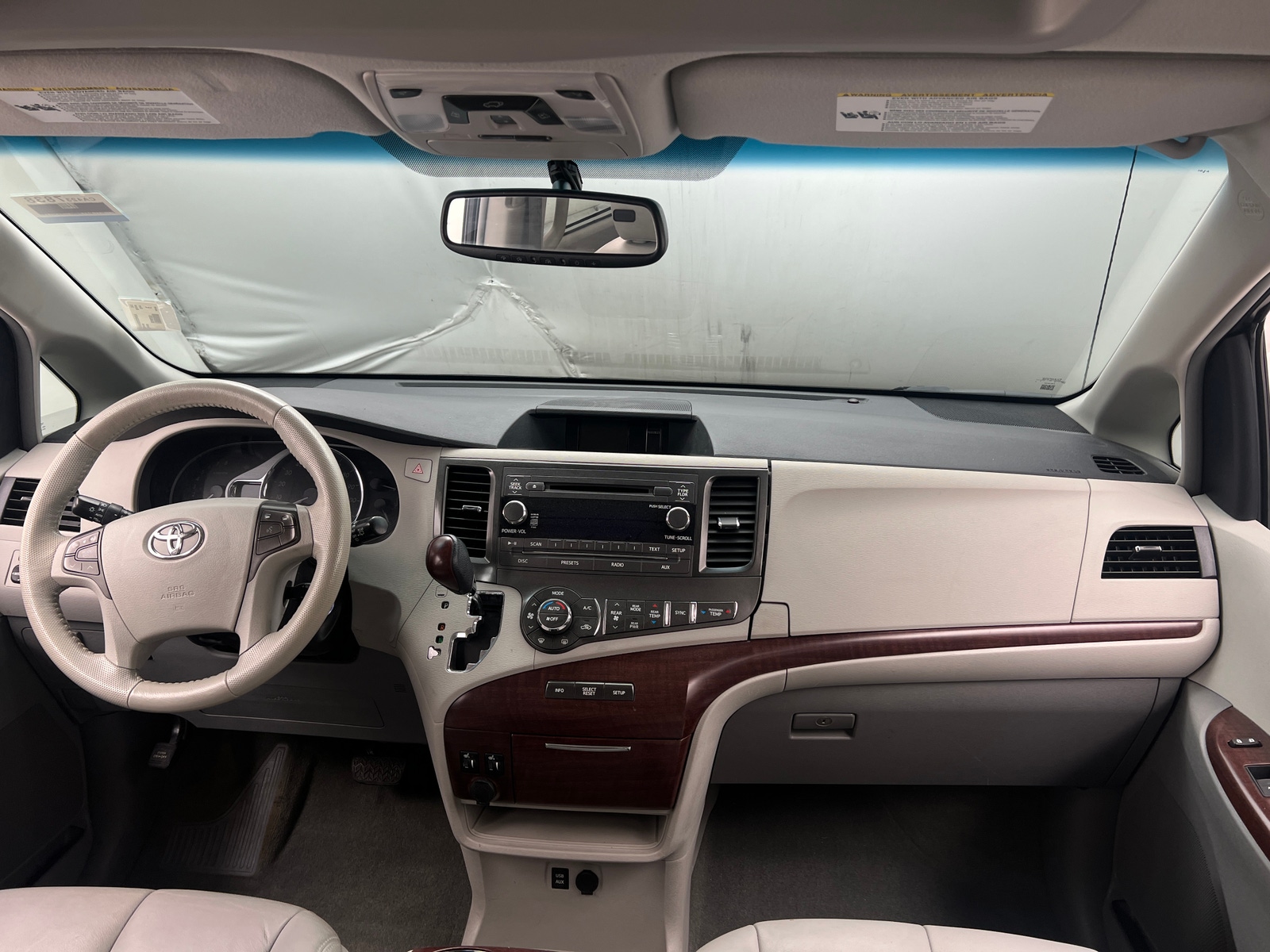 Thumbnail: 2012 Toyota Sienna - 2