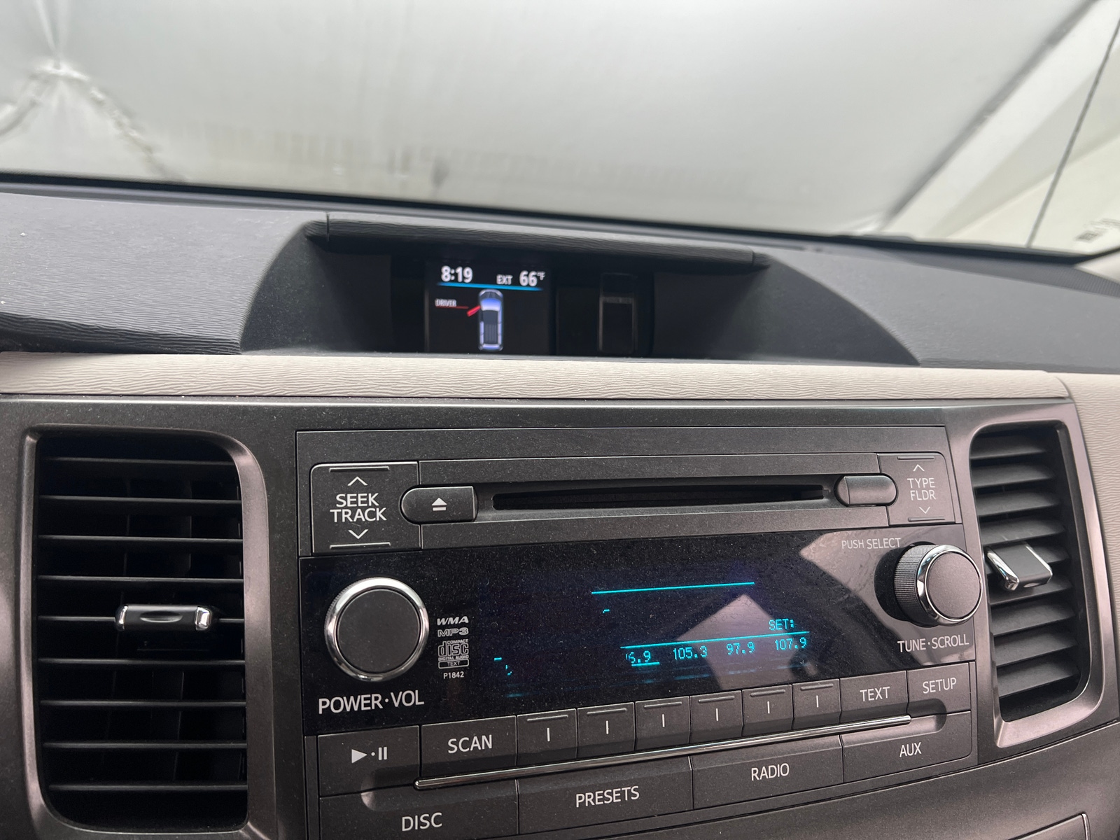 Thumbnail: 2012 Toyota Sienna - 3