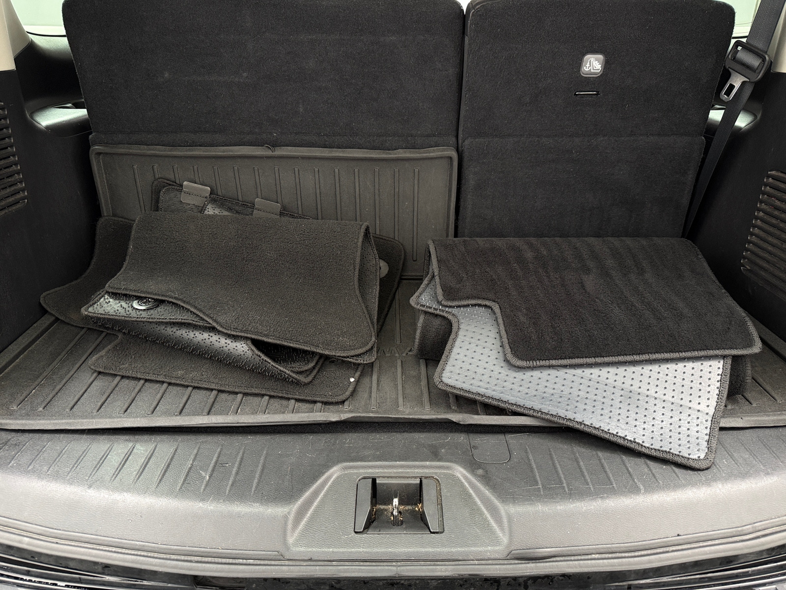 Thumbnail: 2021 Nissan Armada - 6