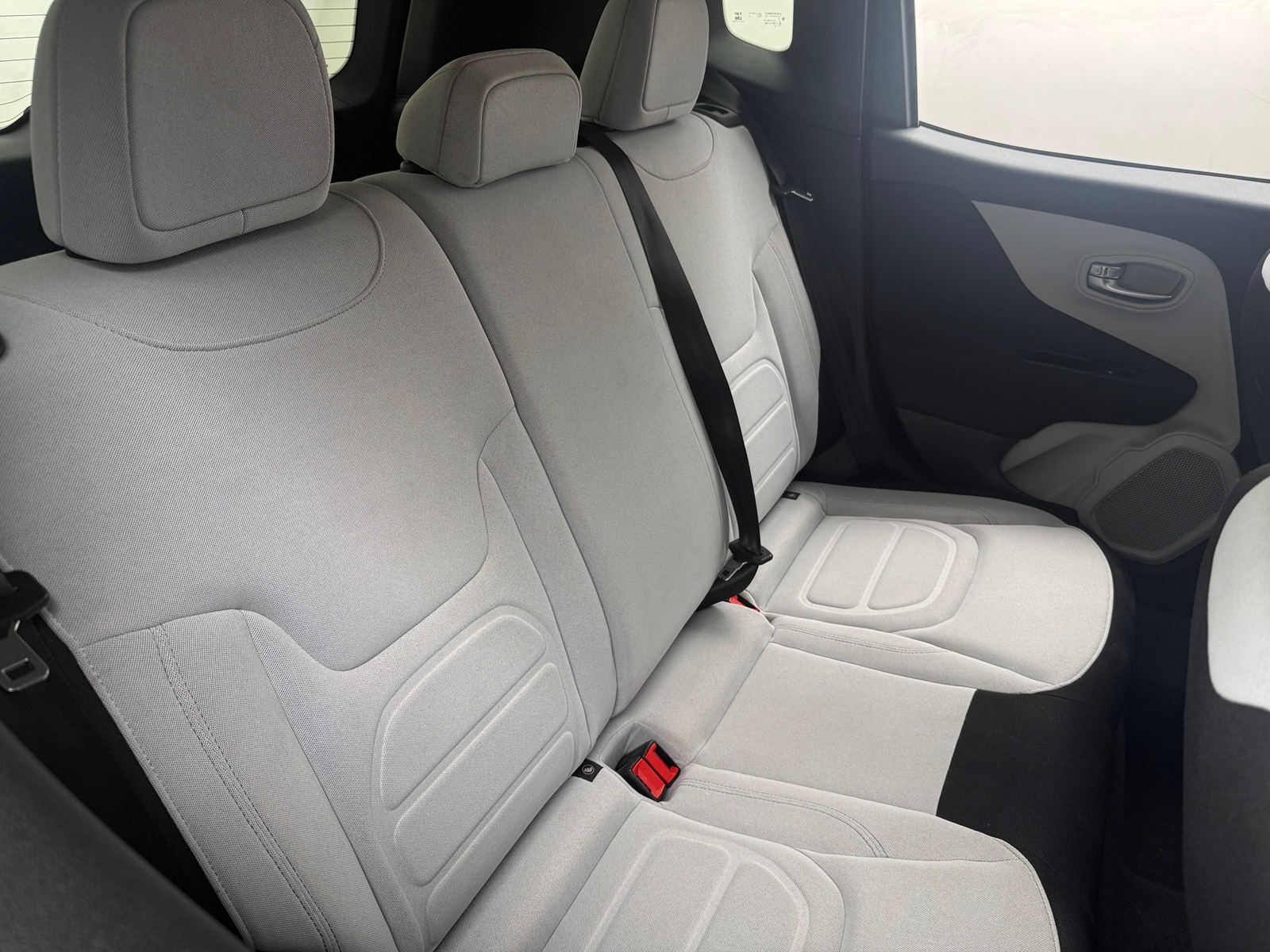 Thumbnail: 2019 Jeep Renegade - 6