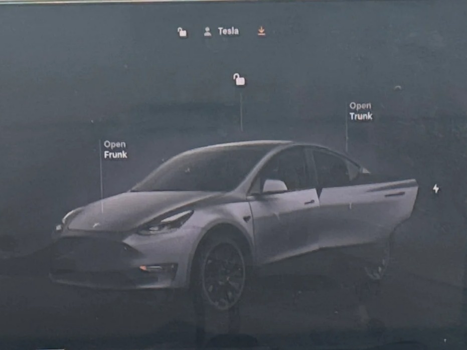 Thumbnail: 2025 Tesla Model Y - 3