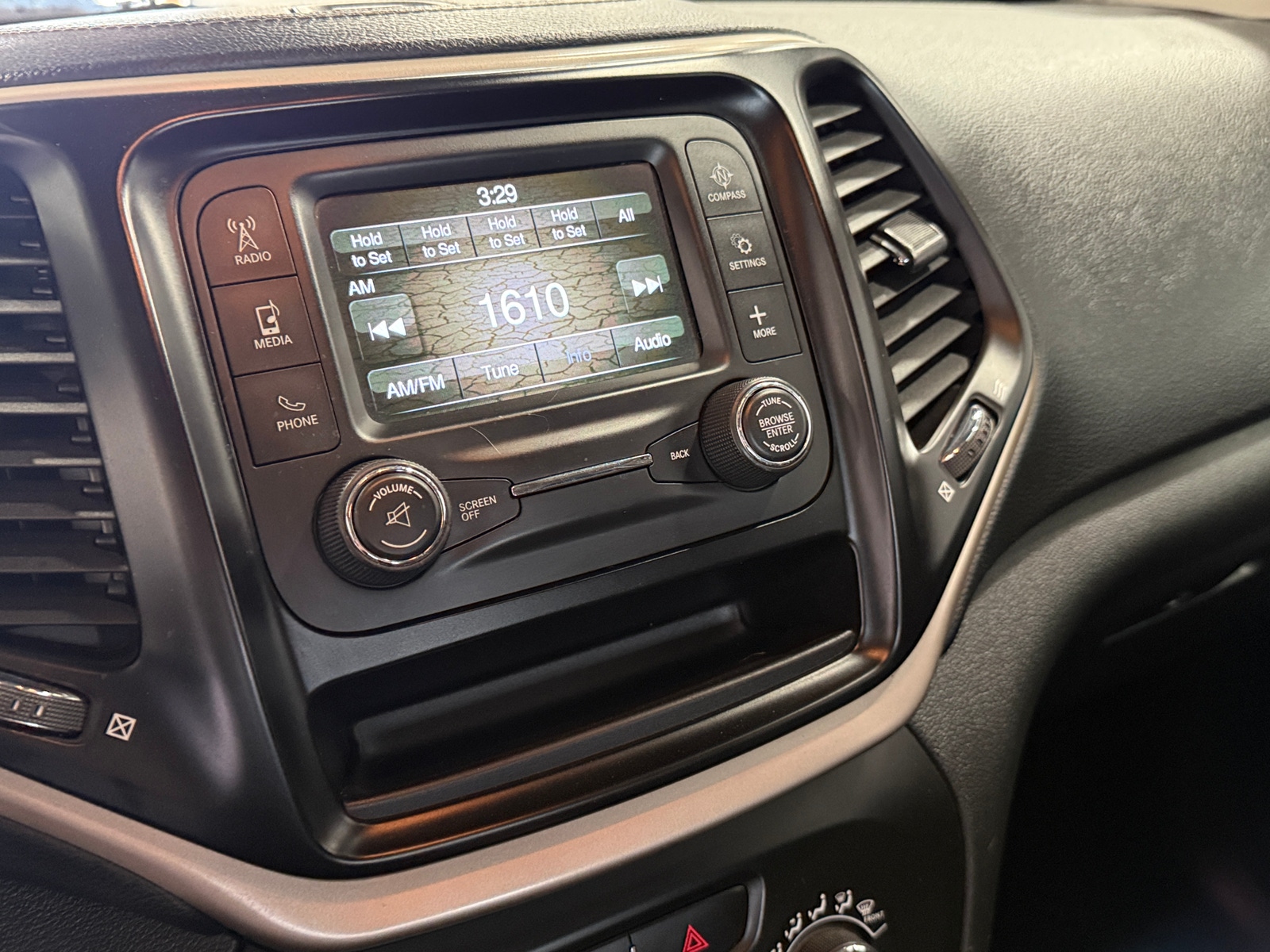 Thumbnail: 2016 Jeep Cherokee - 4